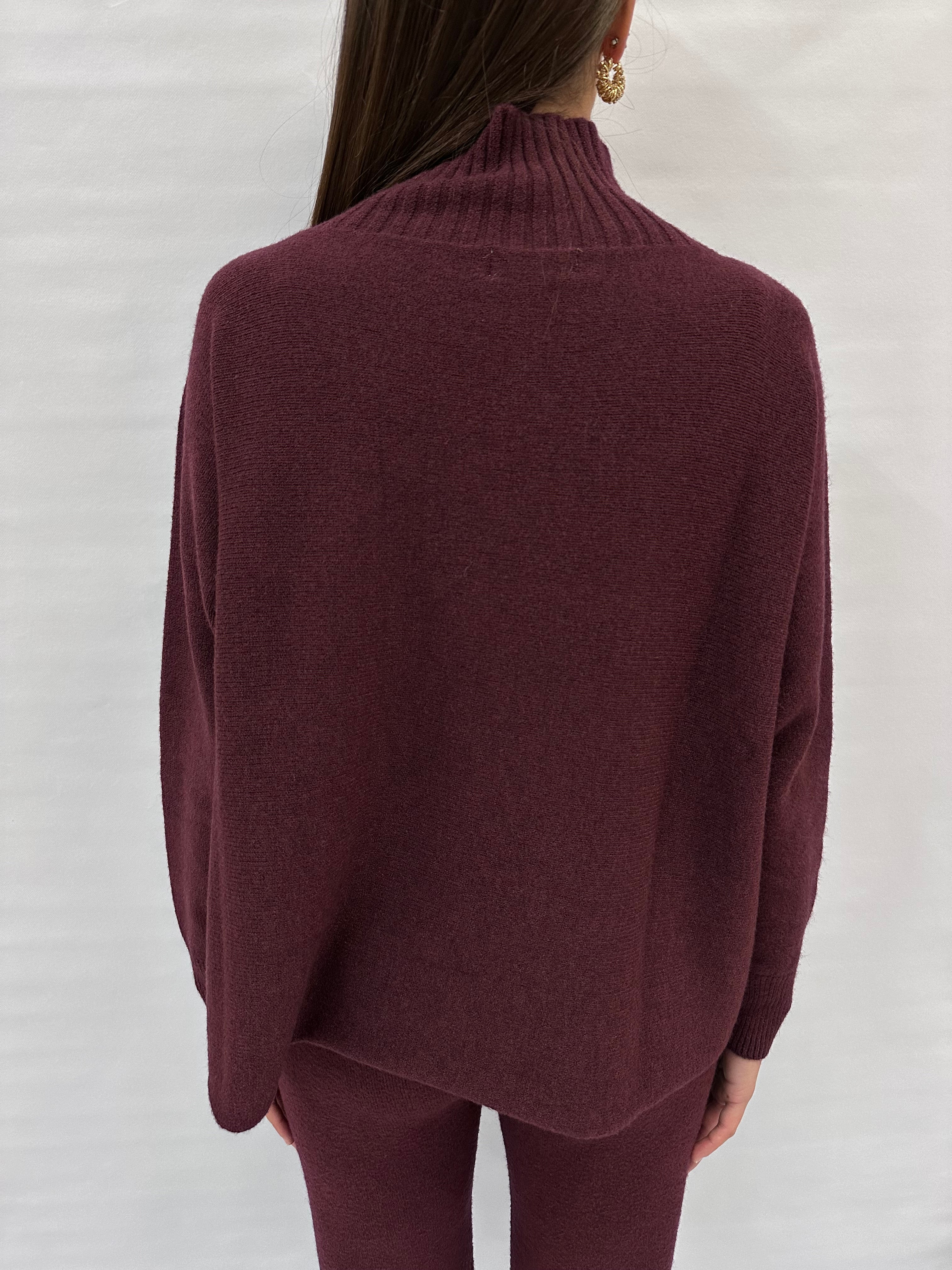 Maglia BLUEJOINT con collo alto disponibile anche con pantalone in coordinato , COD: 570142