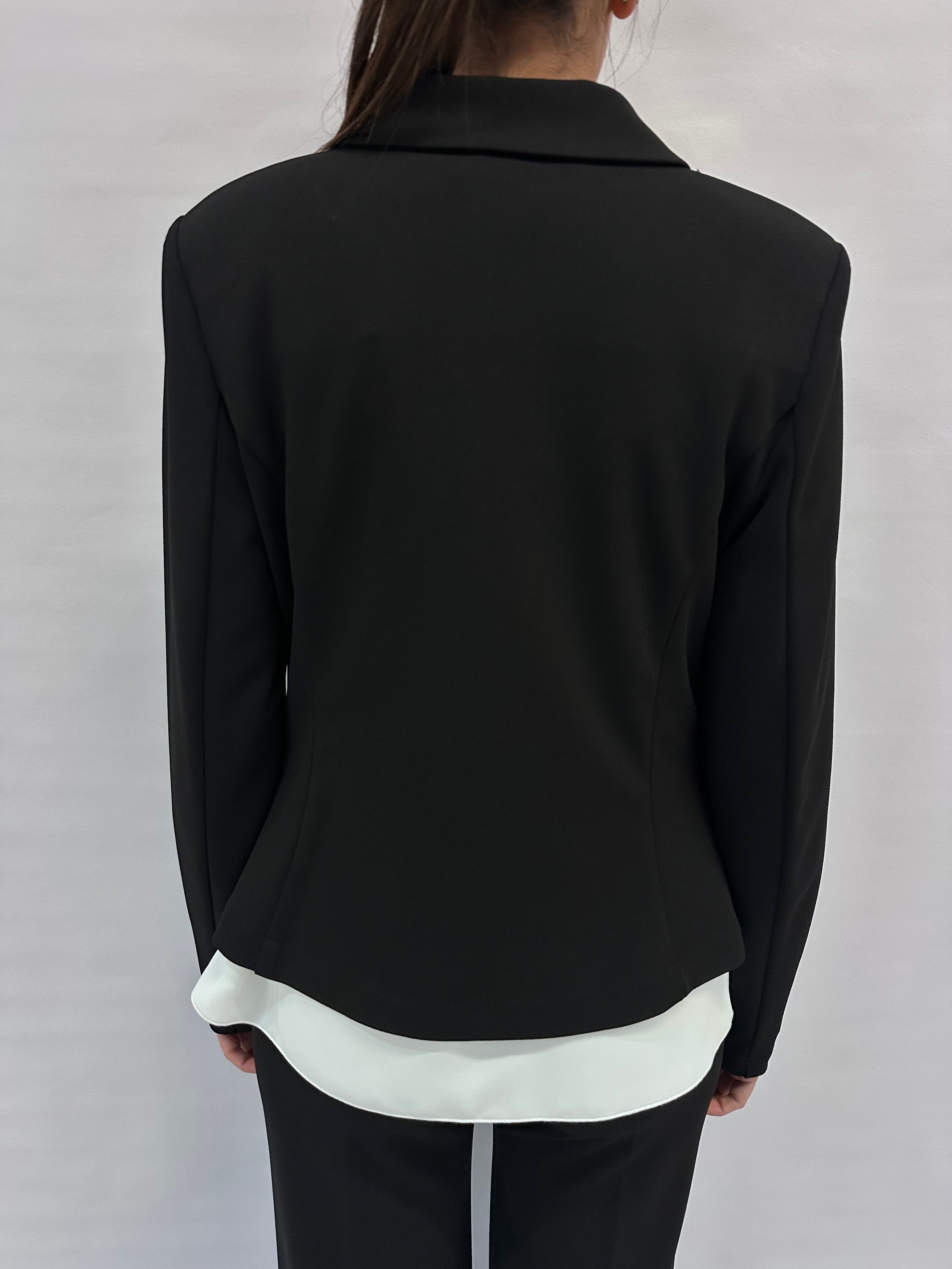 Giacca RINASCIMENTO corta in crêpe disponibile con due pantaloni in coordinato - COD: CFC0125325003