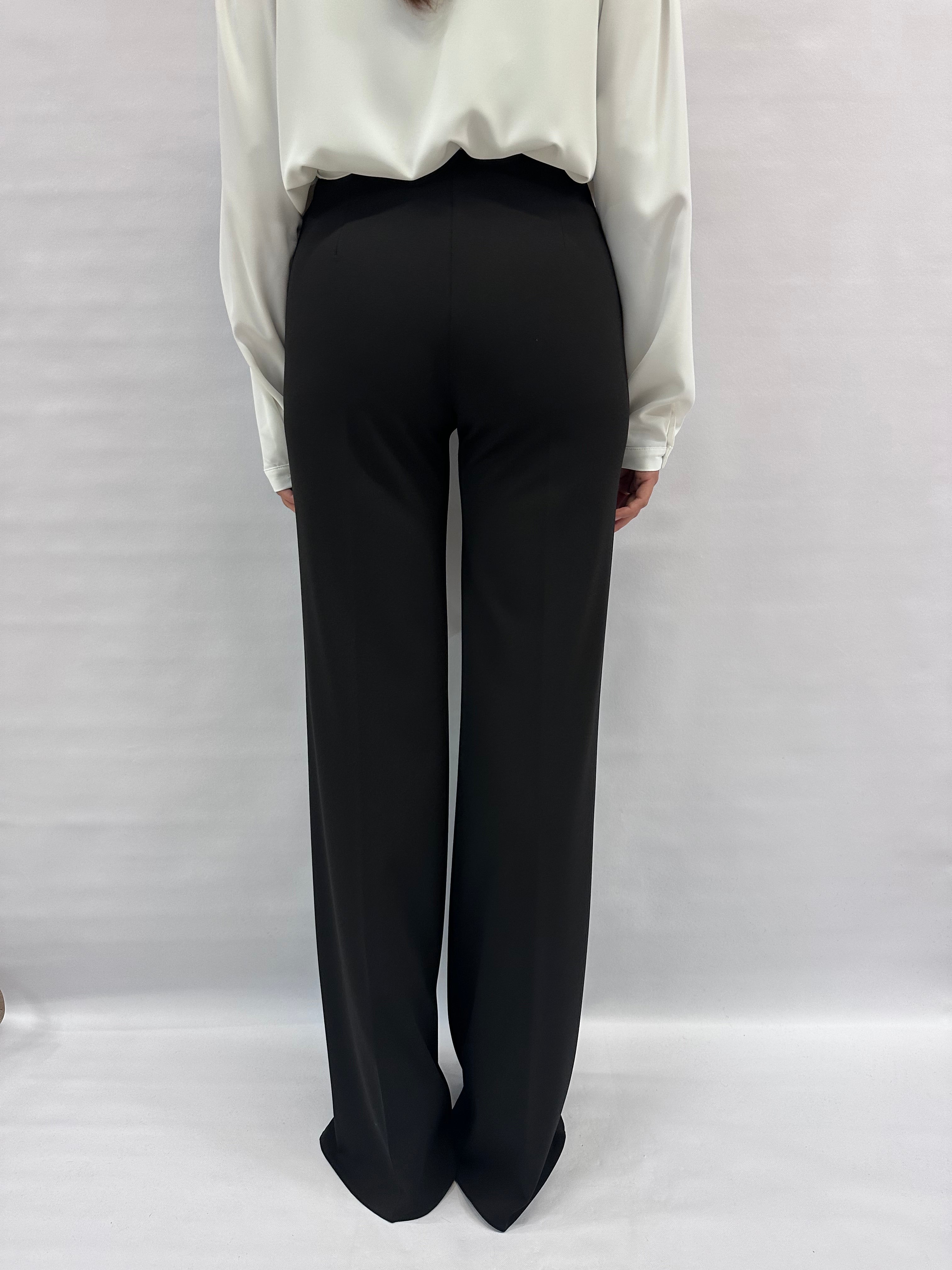 Pantalone RINASCIMENTO in crêpe a palazzo disponibile anche con due giacche in coordinato COD: CFC0125424003