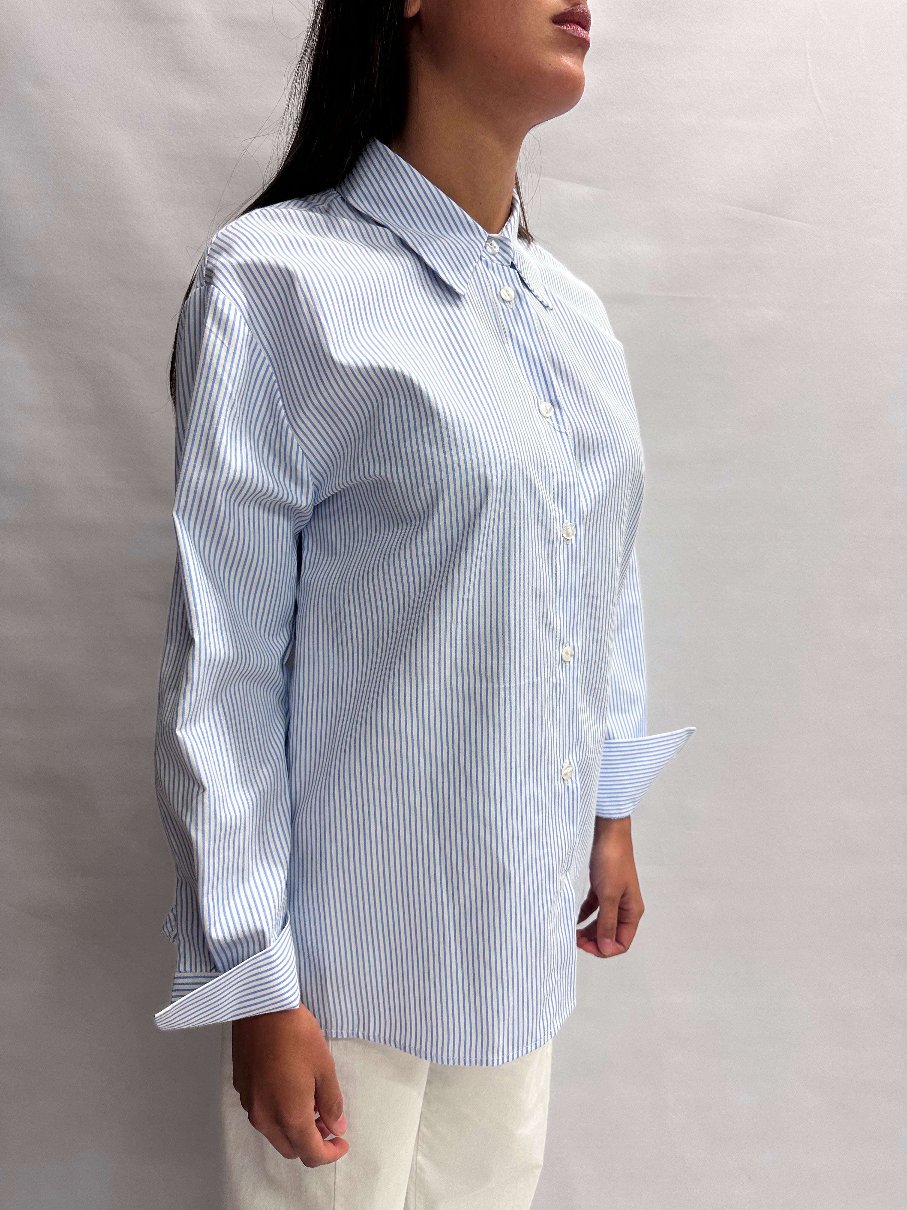 Camicia TENSIONE IN con trama a righe, morbida con chiusura a bottoni - Cod: 26C3731