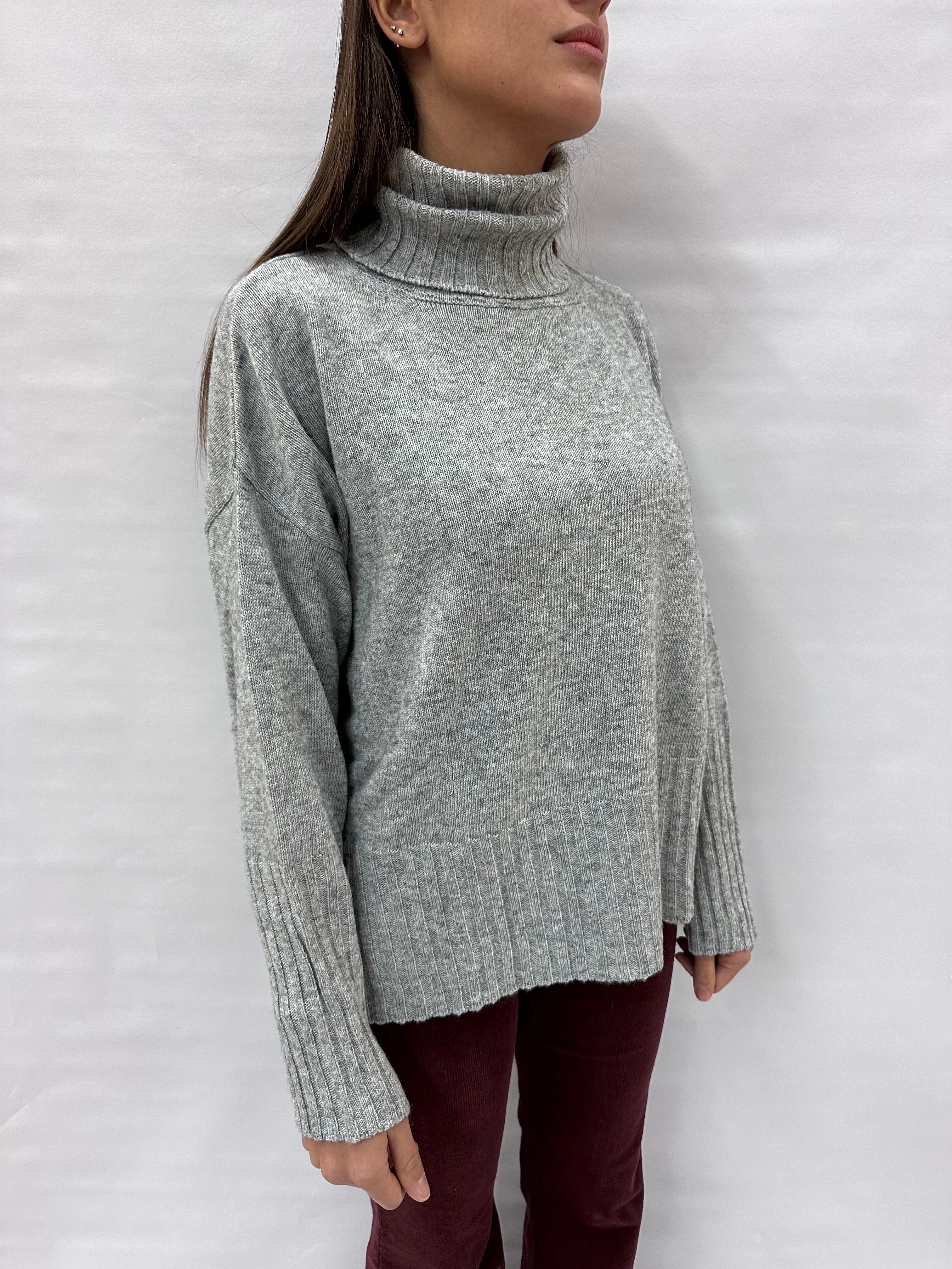 Dolcevita TENSIONE IN Oversize , COD: A359