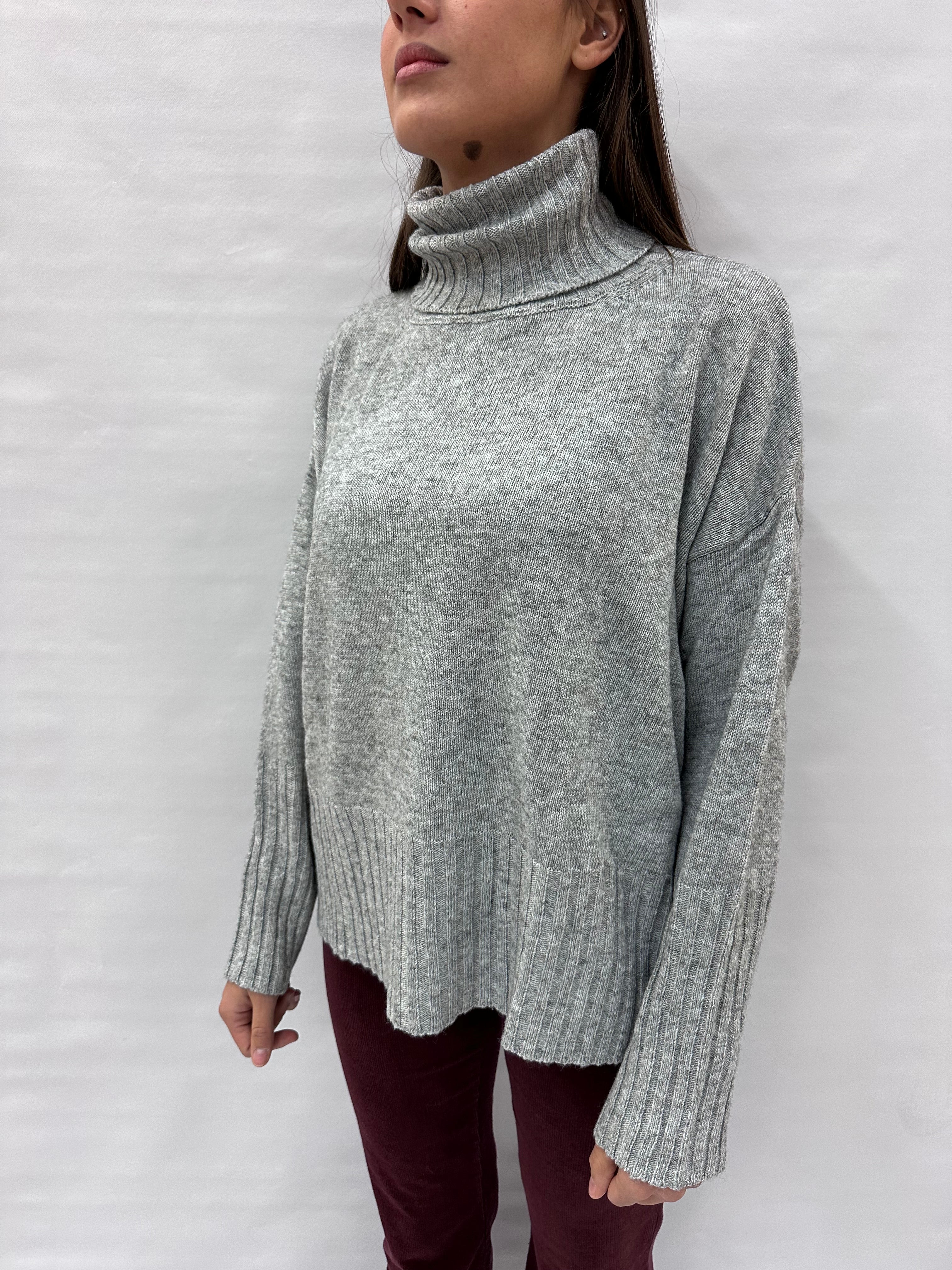 Dolcevita TENSIONE IN Oversize , COD: A359