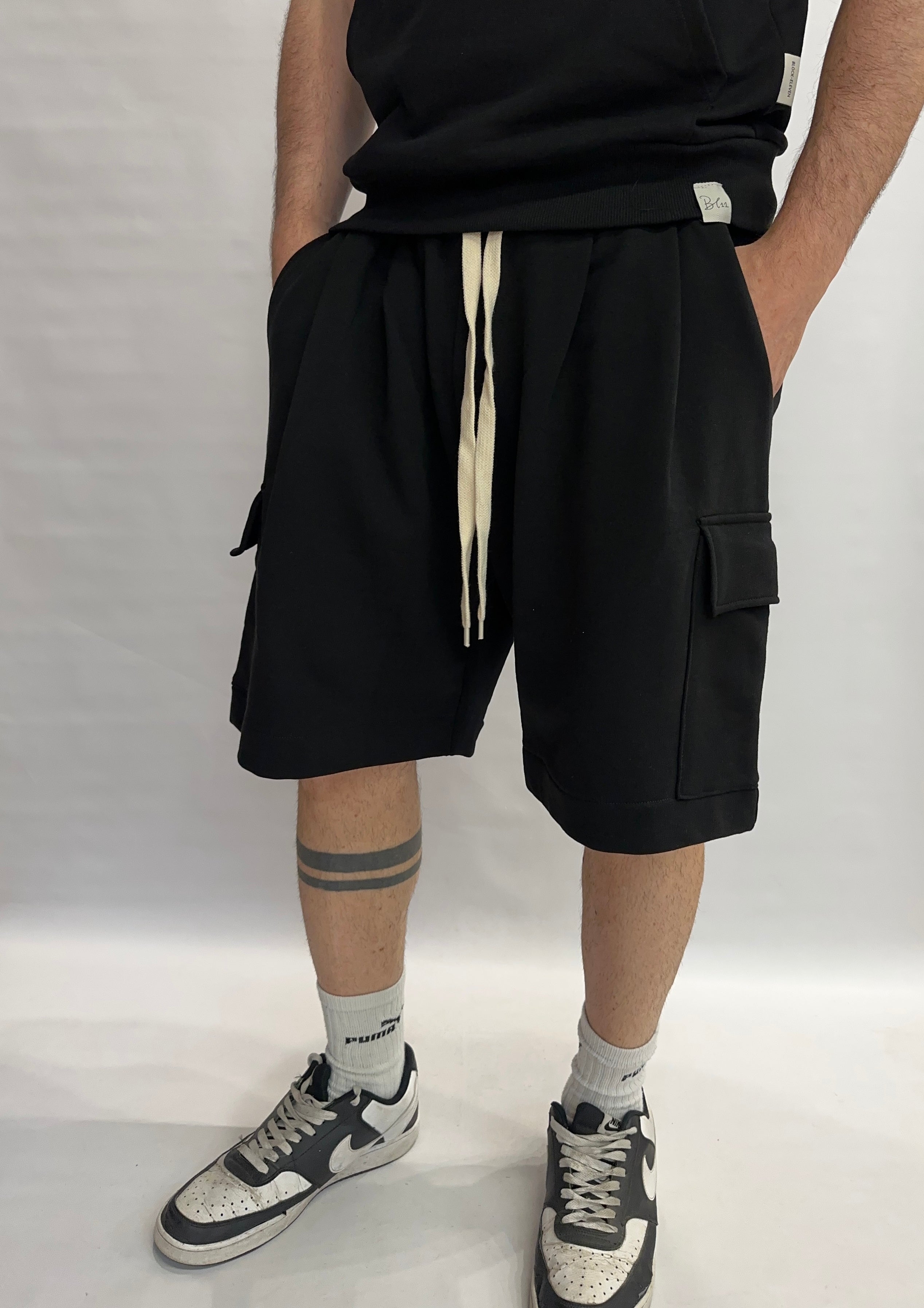 Coordinato BL11 composto da bermuda e smanicato , COD: 27BL050001 E 27BL060001