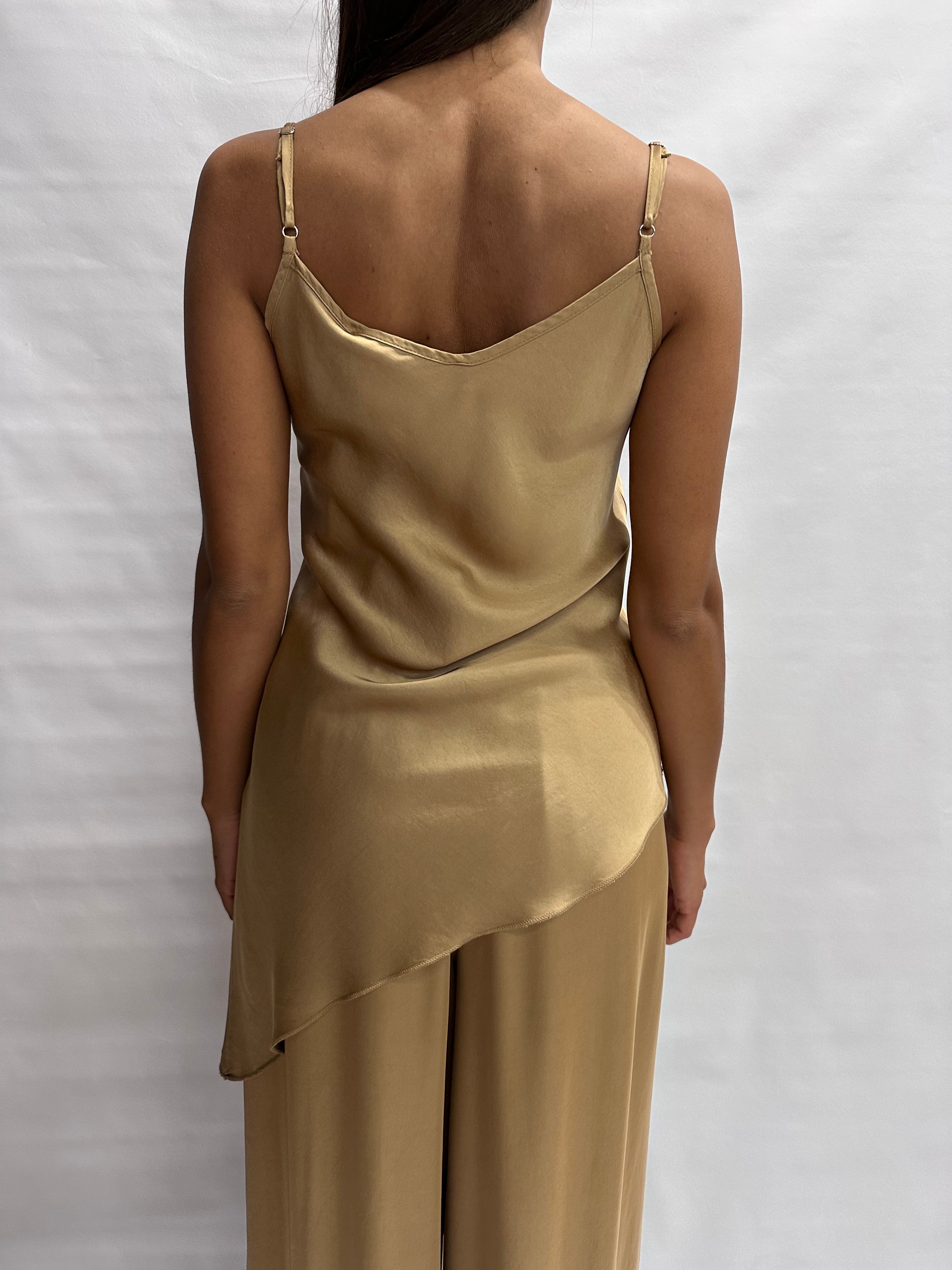 Canotta TENSIONE IN asimmetrica disponibile anche con pantalone in coordinato, COD: G436T22R