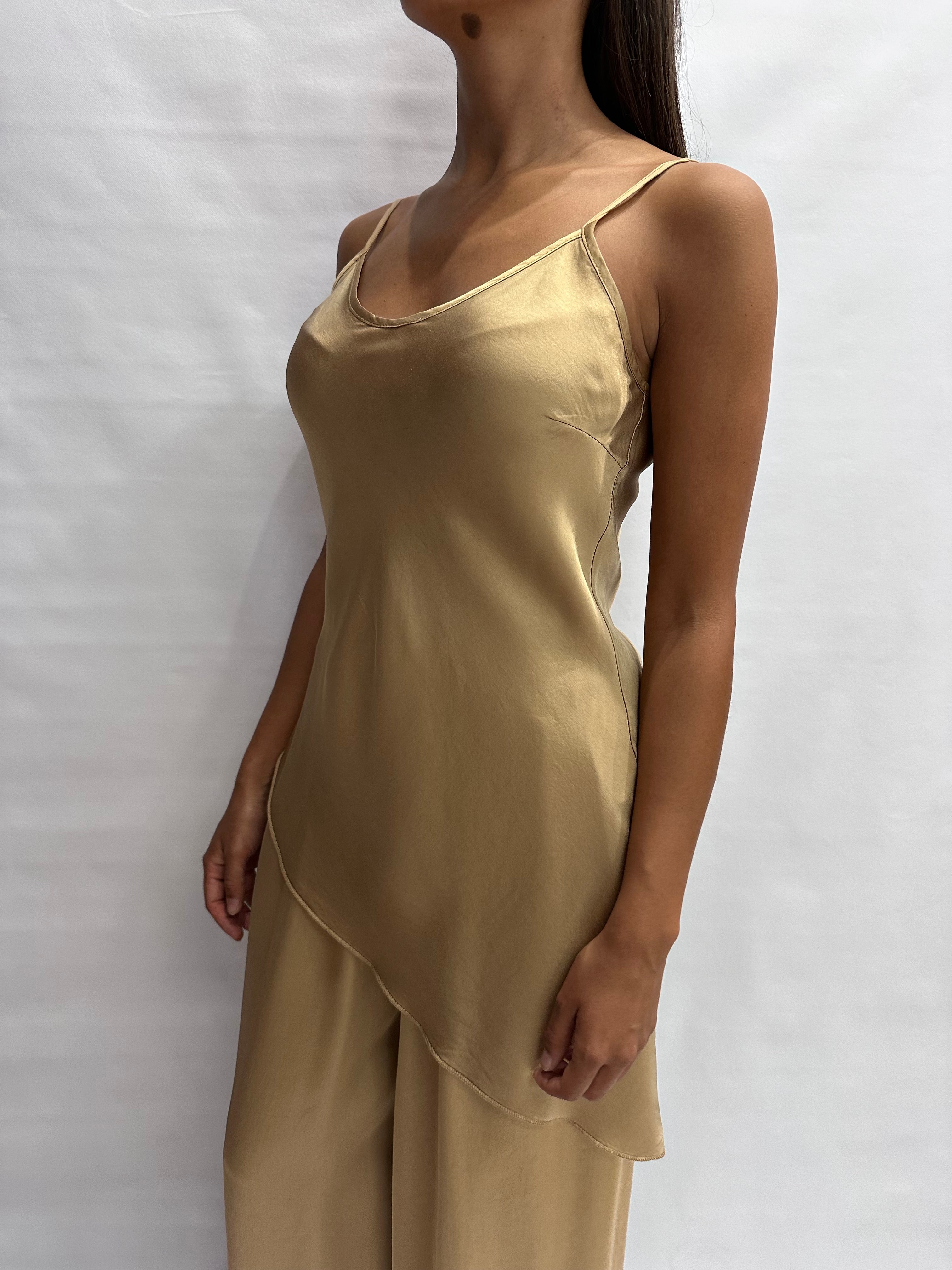 Canotta TENSIONE IN asimmetrica disponibile anche con pantalone in coordinato, COD: G436T22R
