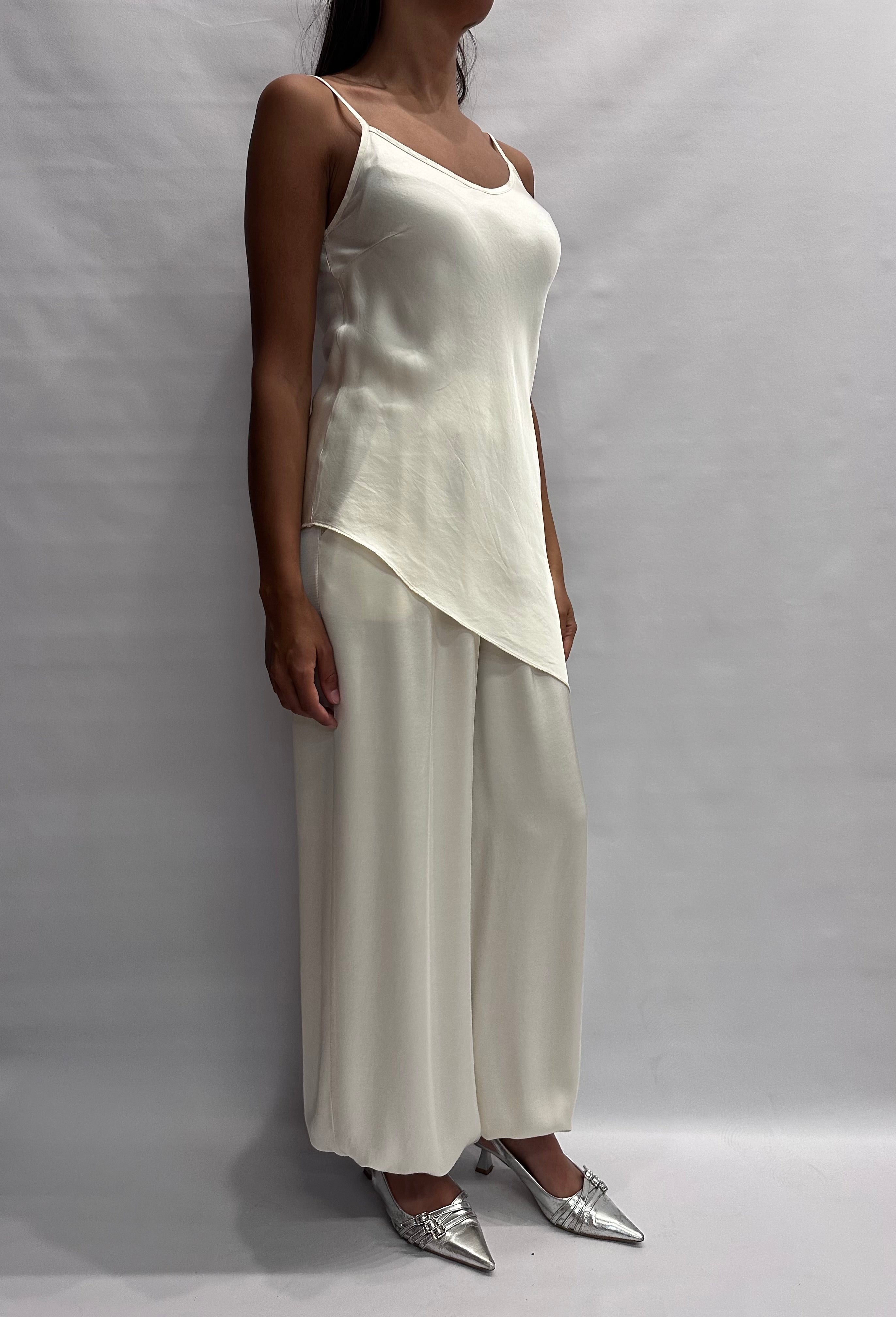 Canotta TENSIONE IN asimmetrica disponibile anche con pantalone in coordinato, COD: G436T22R