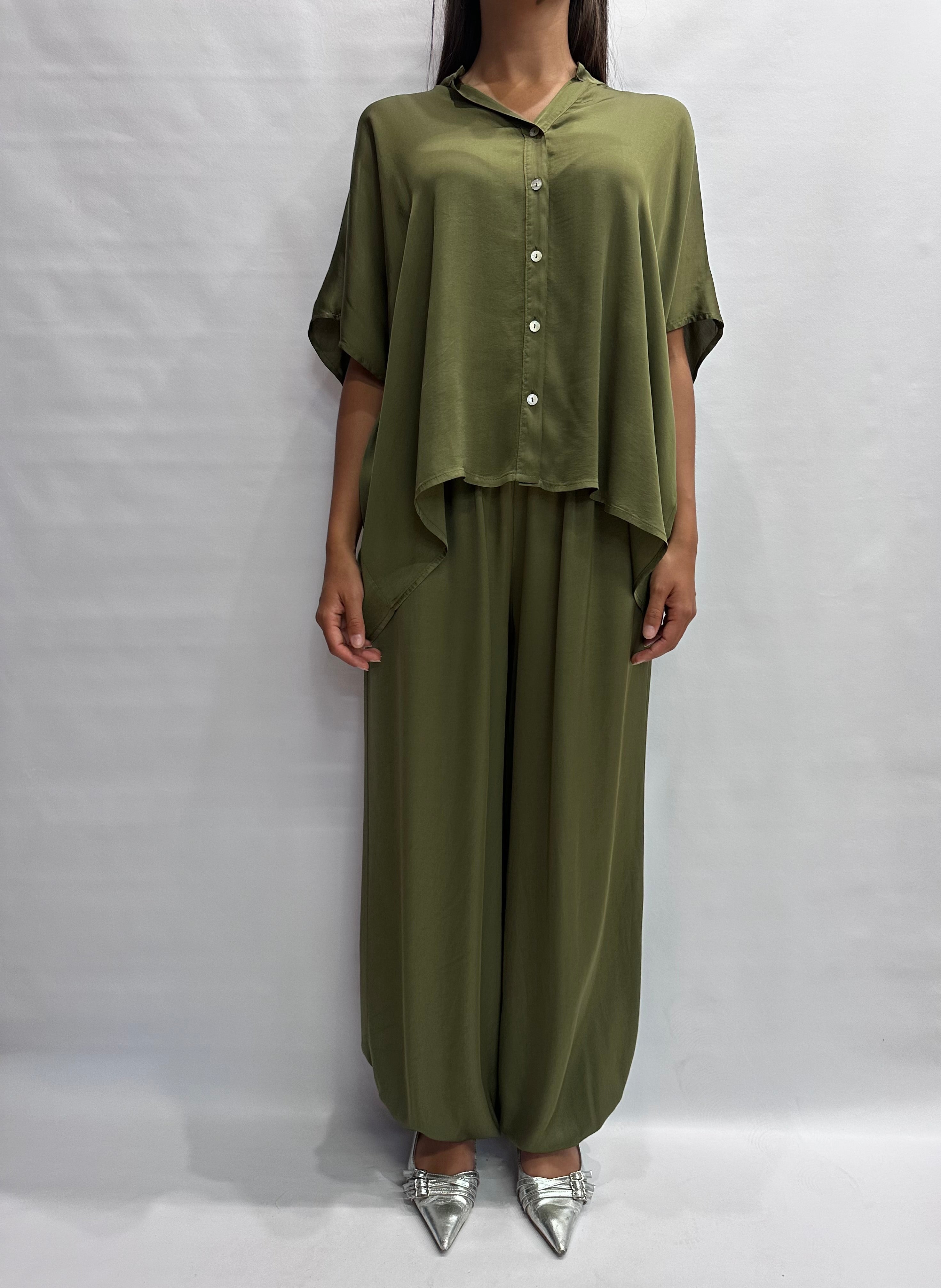 Pantalone TENSIONE IN modello "Aladino" disponibile anche con 3 pezzi sopra in coordinato, COD: G431P22R