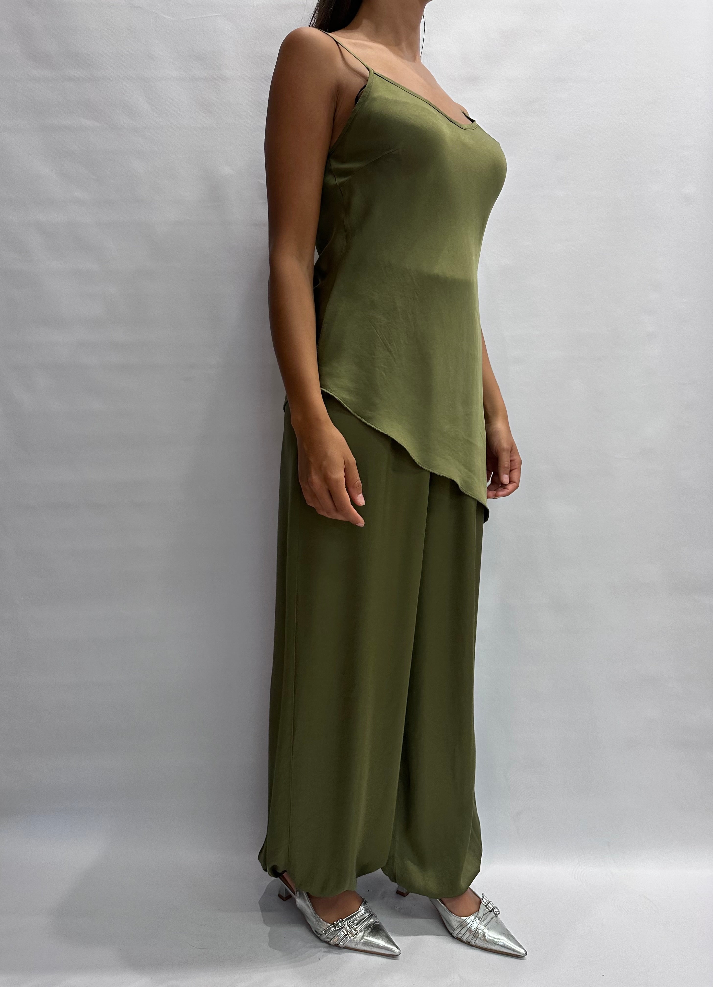 Pantalone TENSIONE IN modello "Aladino" disponibile anche con 3 pezzi sopra in coordinato, COD: G431P22R