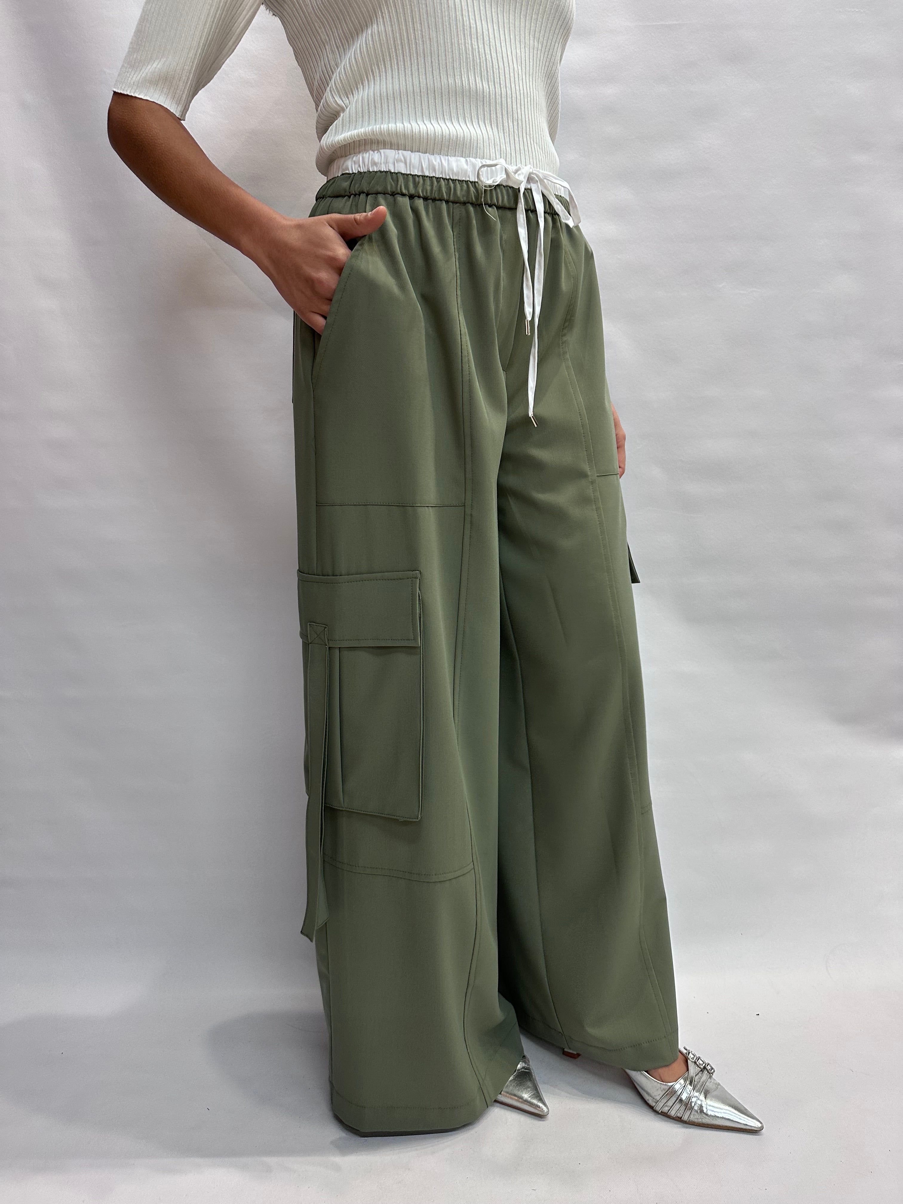 Pantalone TENSIONE IN cargo con coulisse in vita disponibile anche con giacca in coordinato - COD: 26P3727