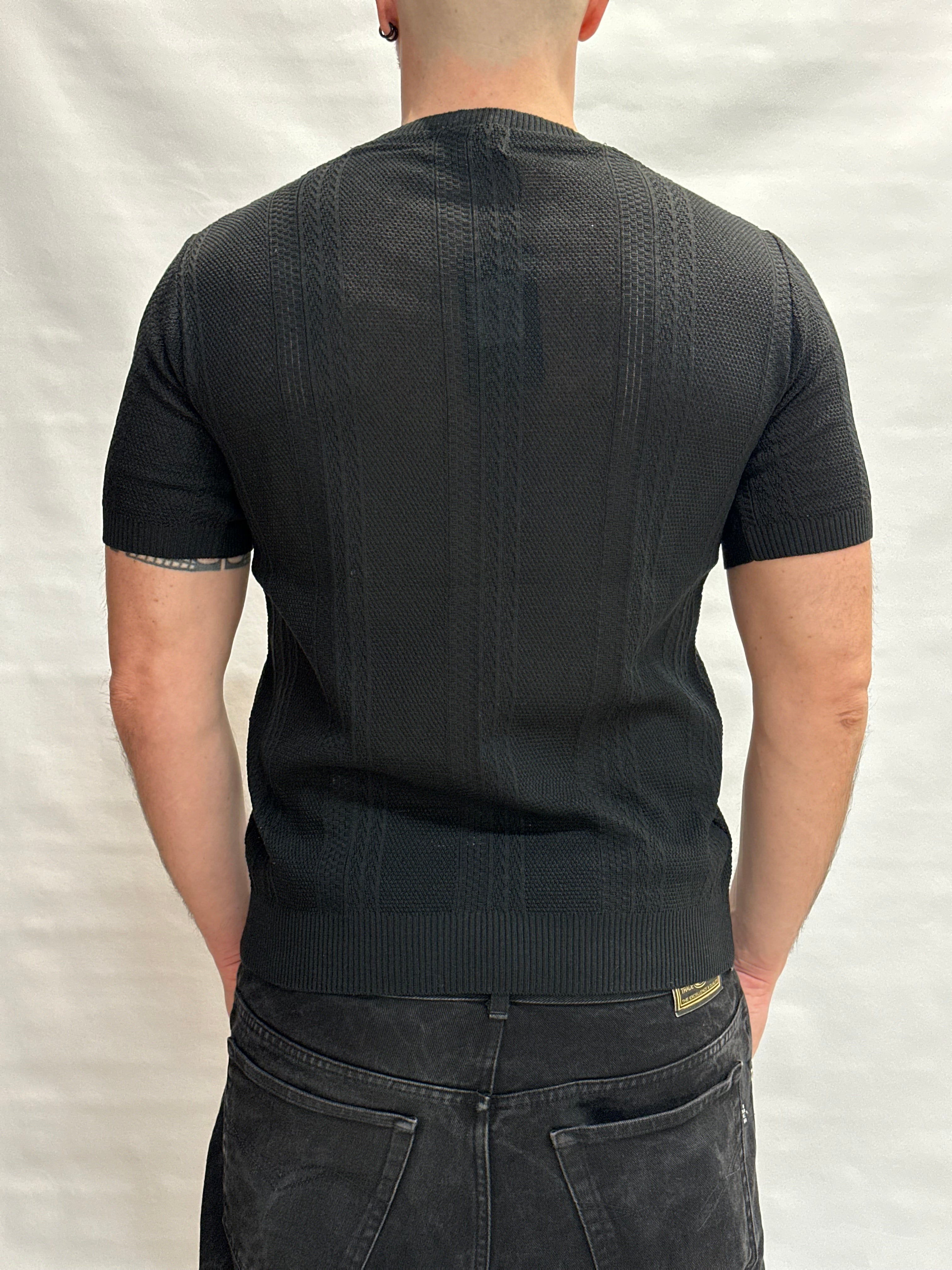 Maglia in filo BL11 a maniche corte stile T Shirt con lavorazioni lungo la stessa - Cod: 03LD14070001
