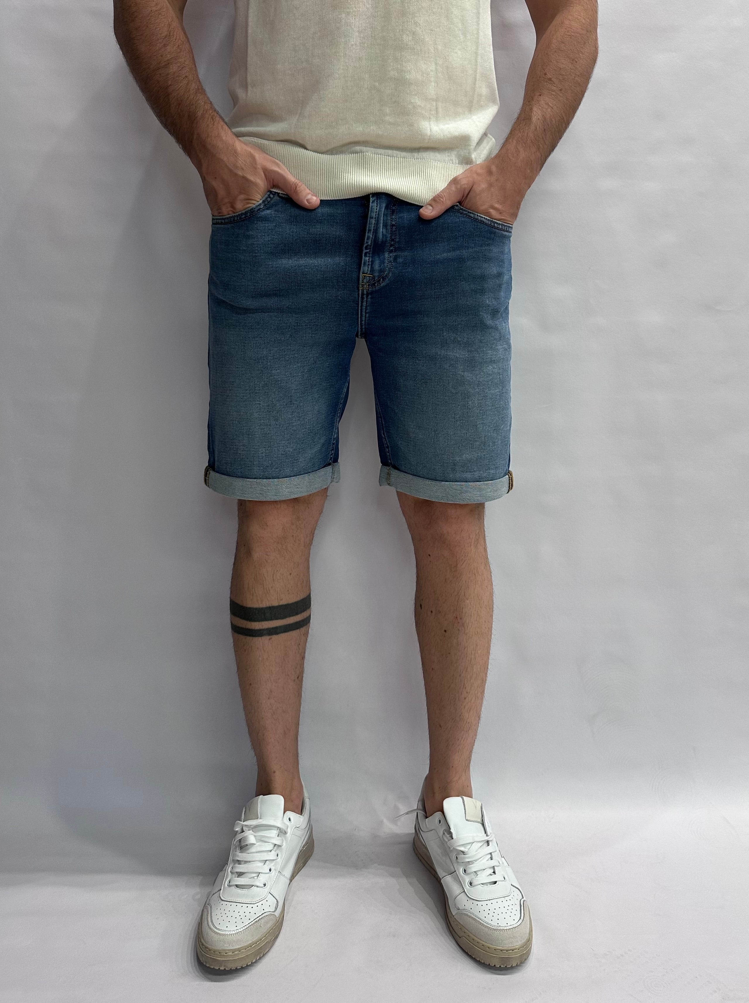 Bermuda ONLY&SONS asciutto di gamba, elasticizzato, con chiusura bottone e cerniera - COD: JOGMBD