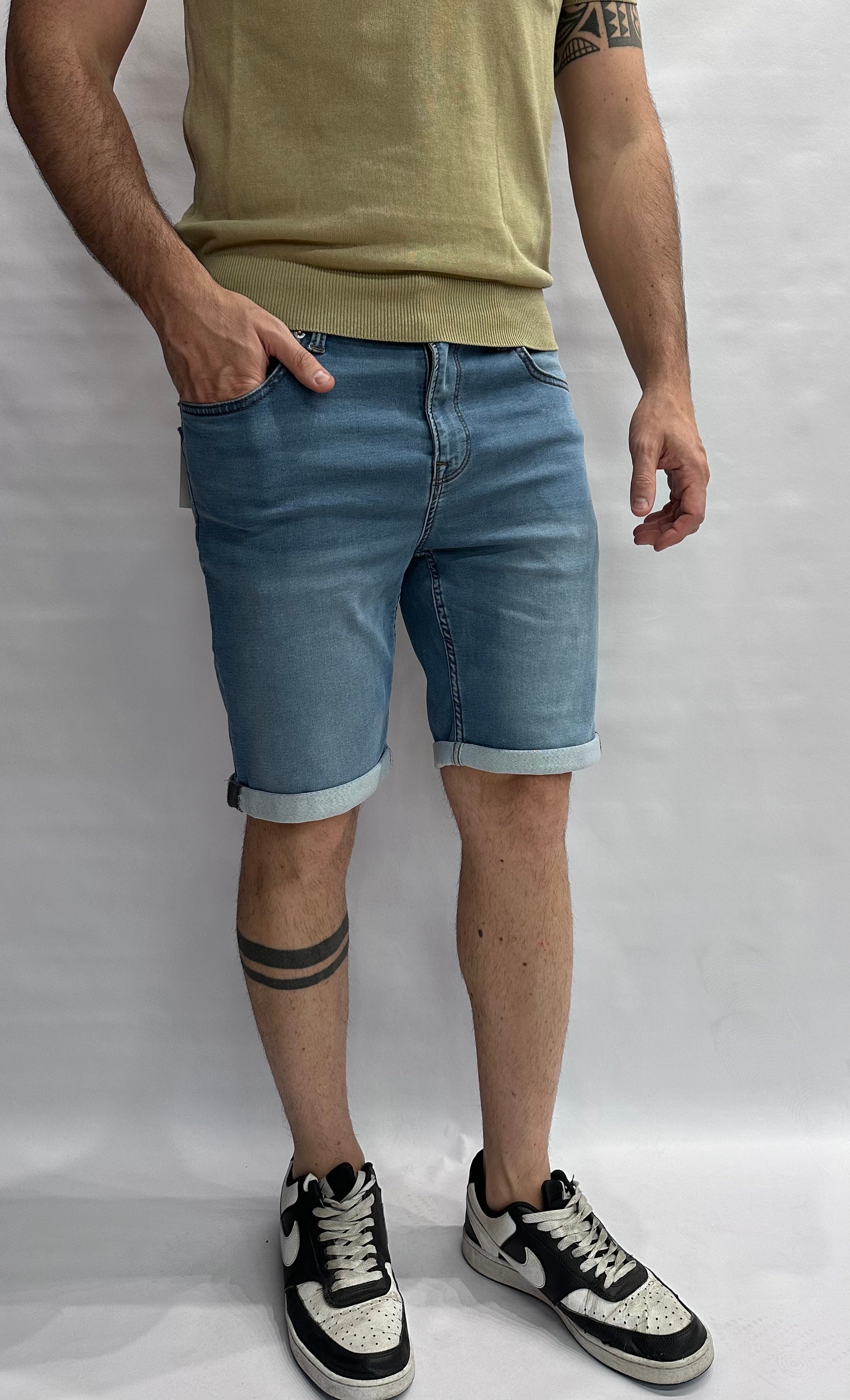 Bermuda ONLY&SONS asciutto di gamba, elasticizzato, con chiusura bottone e cerniera - COD: ONSPLYJOG