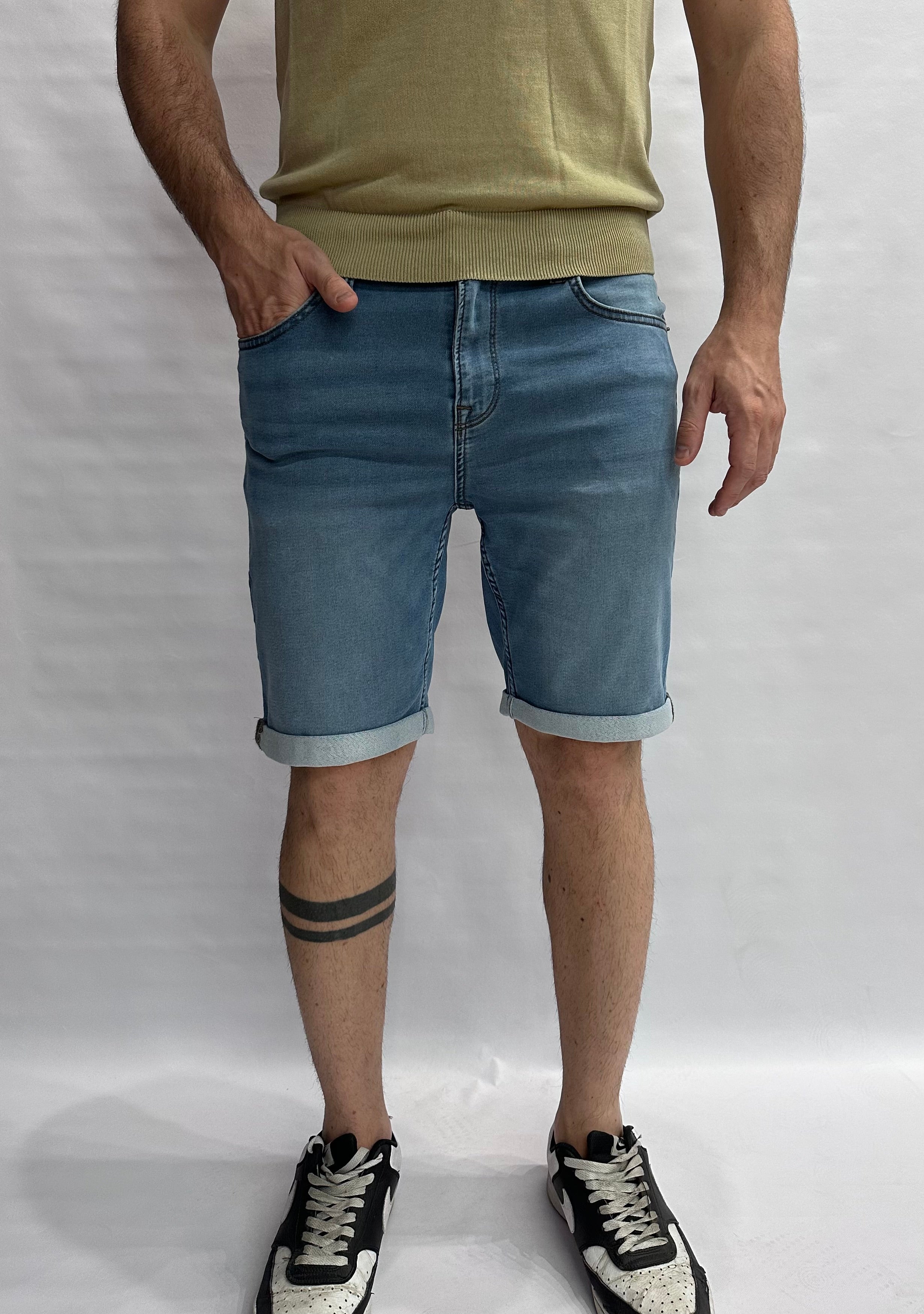 Bermuda ONLY&SONS asciutto di gamba, elasticizzato, con chiusura bottone e cerniera - COD: ONSPLYJOG