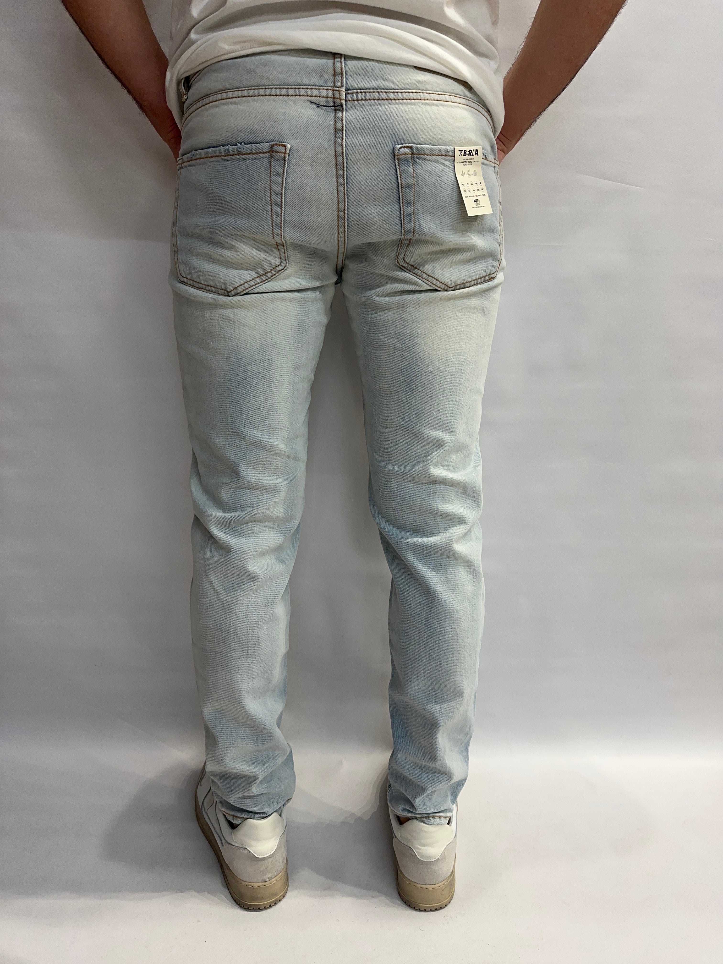 Jeans BERNA modello slim elasticizzato (ossia asciutto) senza strappi - COD: 25100430
