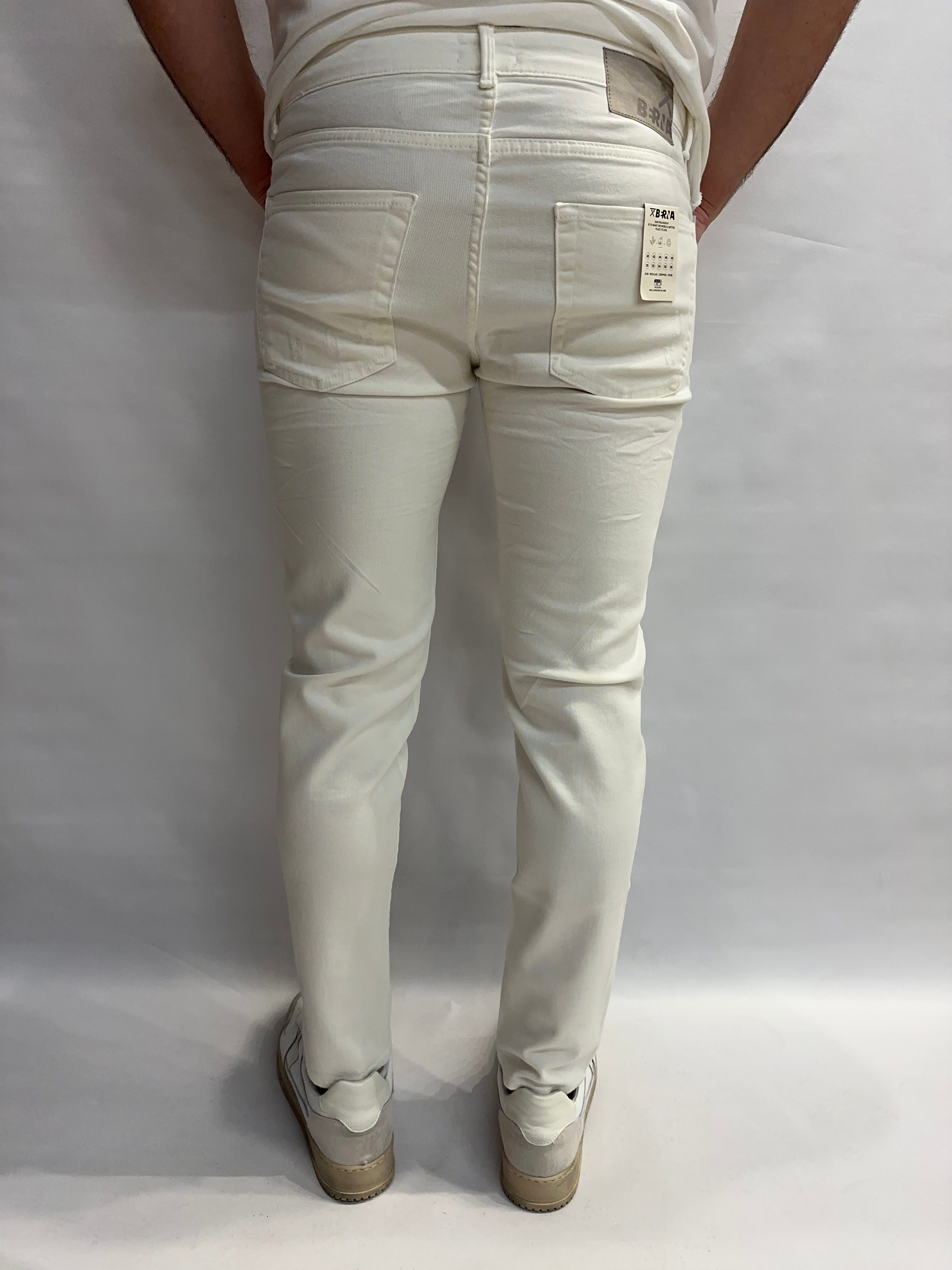 Jeans BERNA modello slim elasticizzato (ossia asciutto) dalla tela super leggera - COD: 2510032