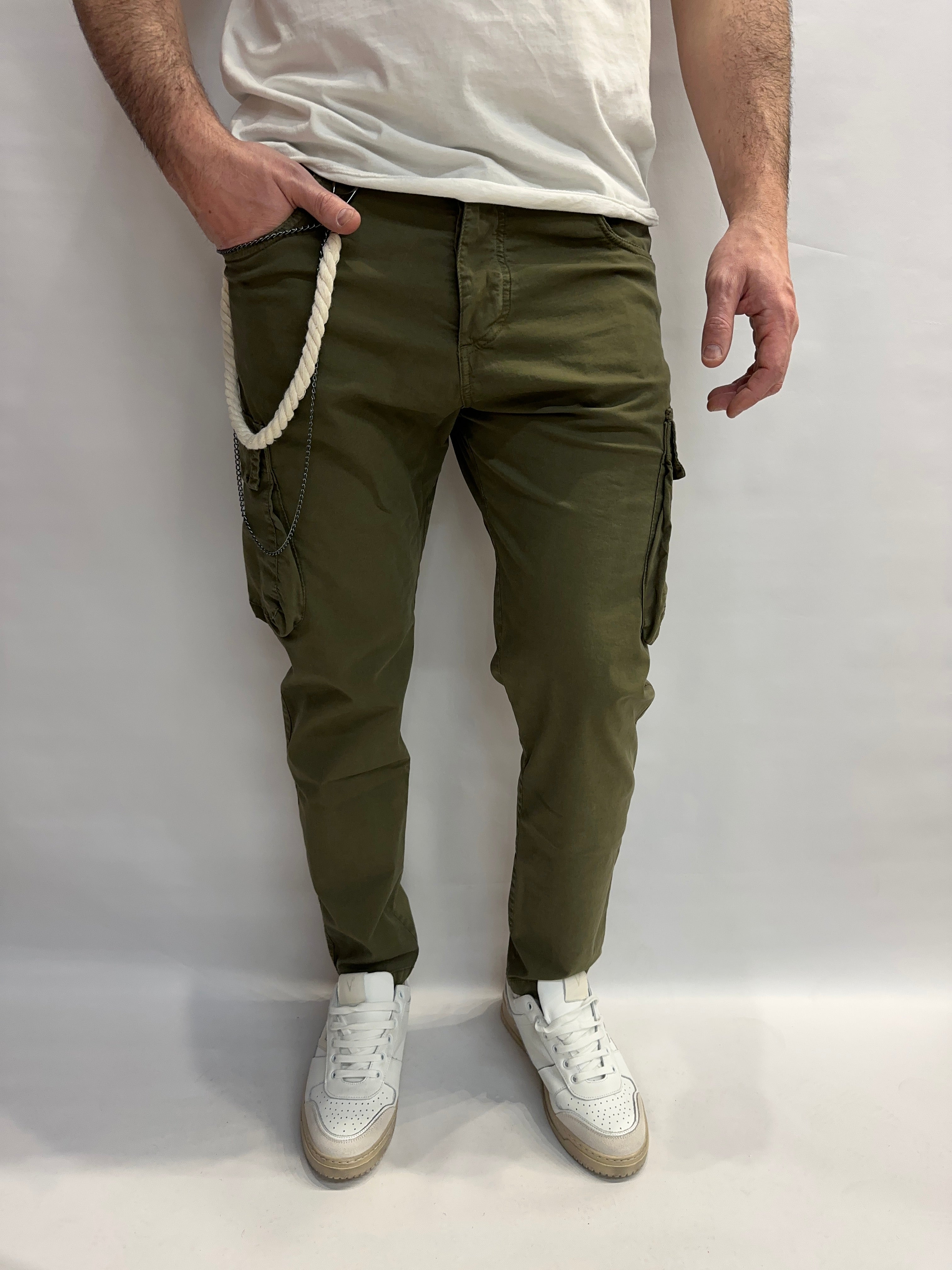 Pantalone XAGON MAN regular cargo con cordoncino e catenella removibili - COD: CR4057