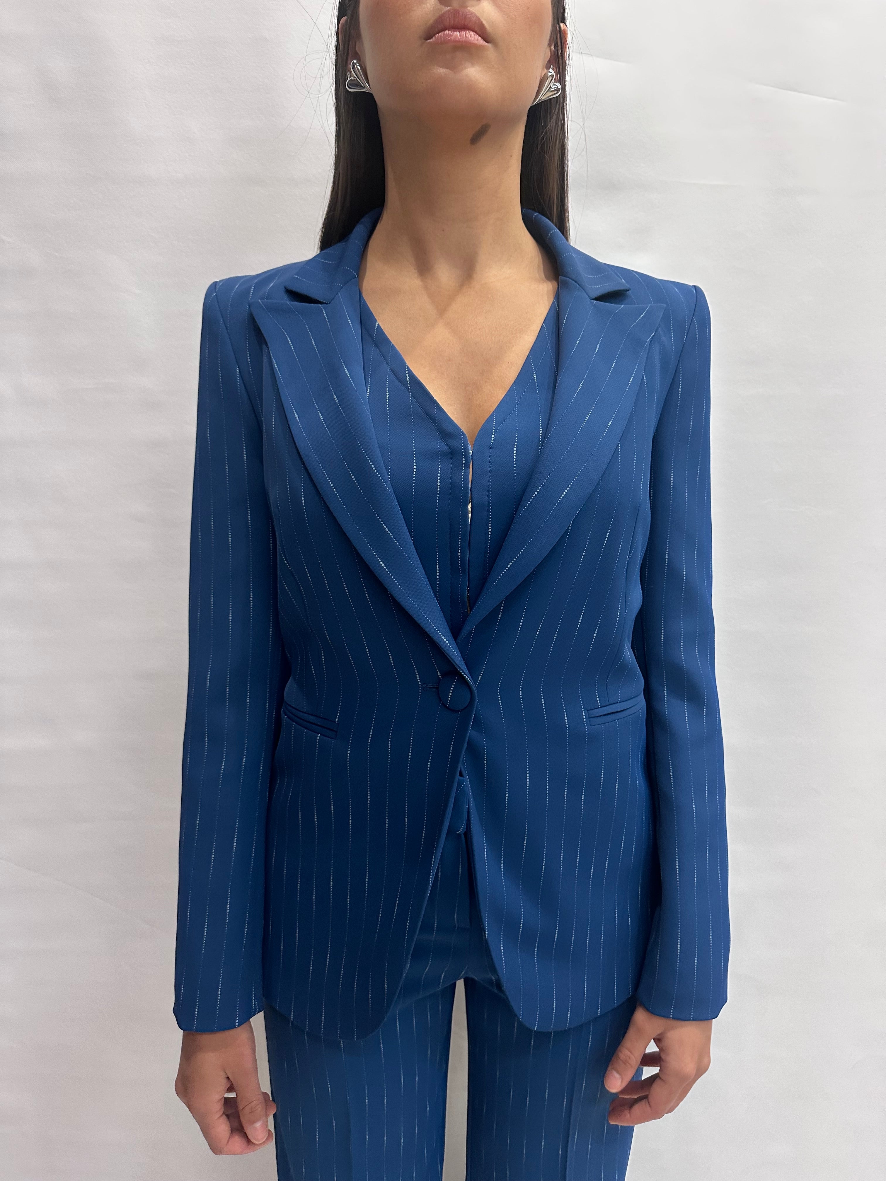 Coordinato RINASCIMENTO gessato in tessuto fluido comprensivo di pantalone, gilet e giacca, COD: CFC0128021003 e CFC0128030003 e CFC0128027003