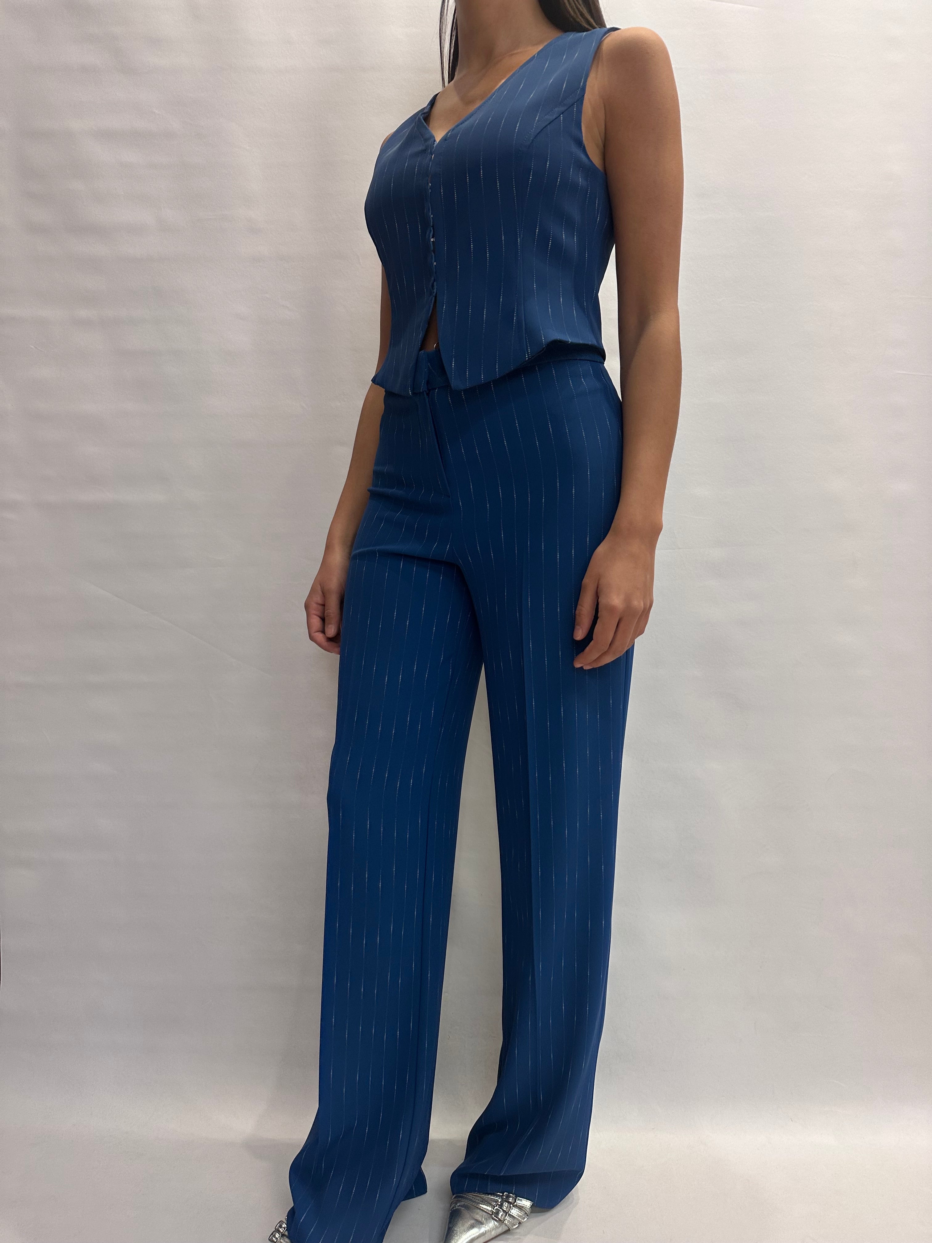 Coordinato RINASCIMENTO gessato in tessuto fluido comprensivo di pantalone, gilet e giacca, COD: CFC0128021003 e CFC0128030003 e CFC0128027003