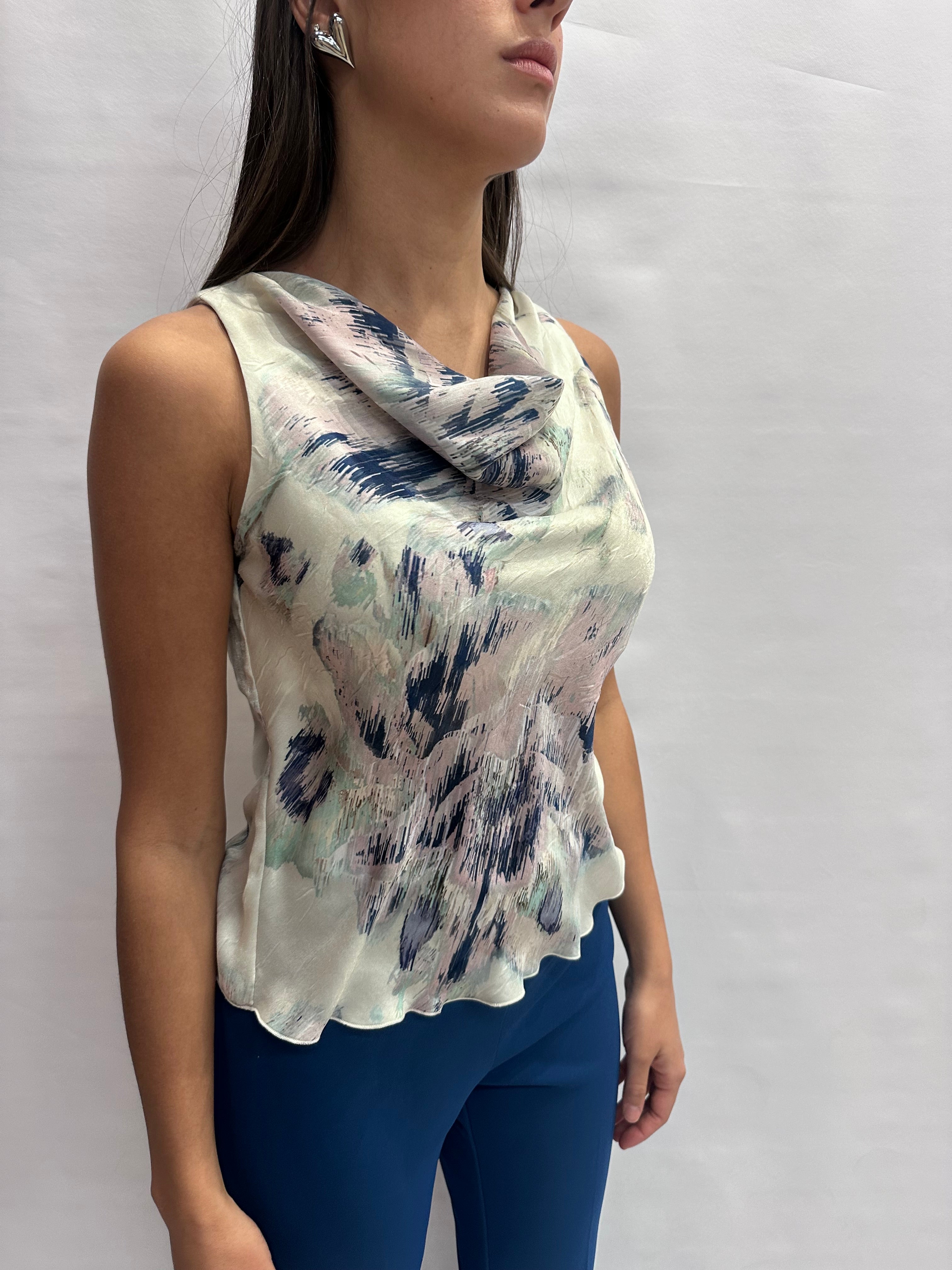 Camicetta RINASCIMENTO smanicata in trama floreale - Cod: CFC0127653003