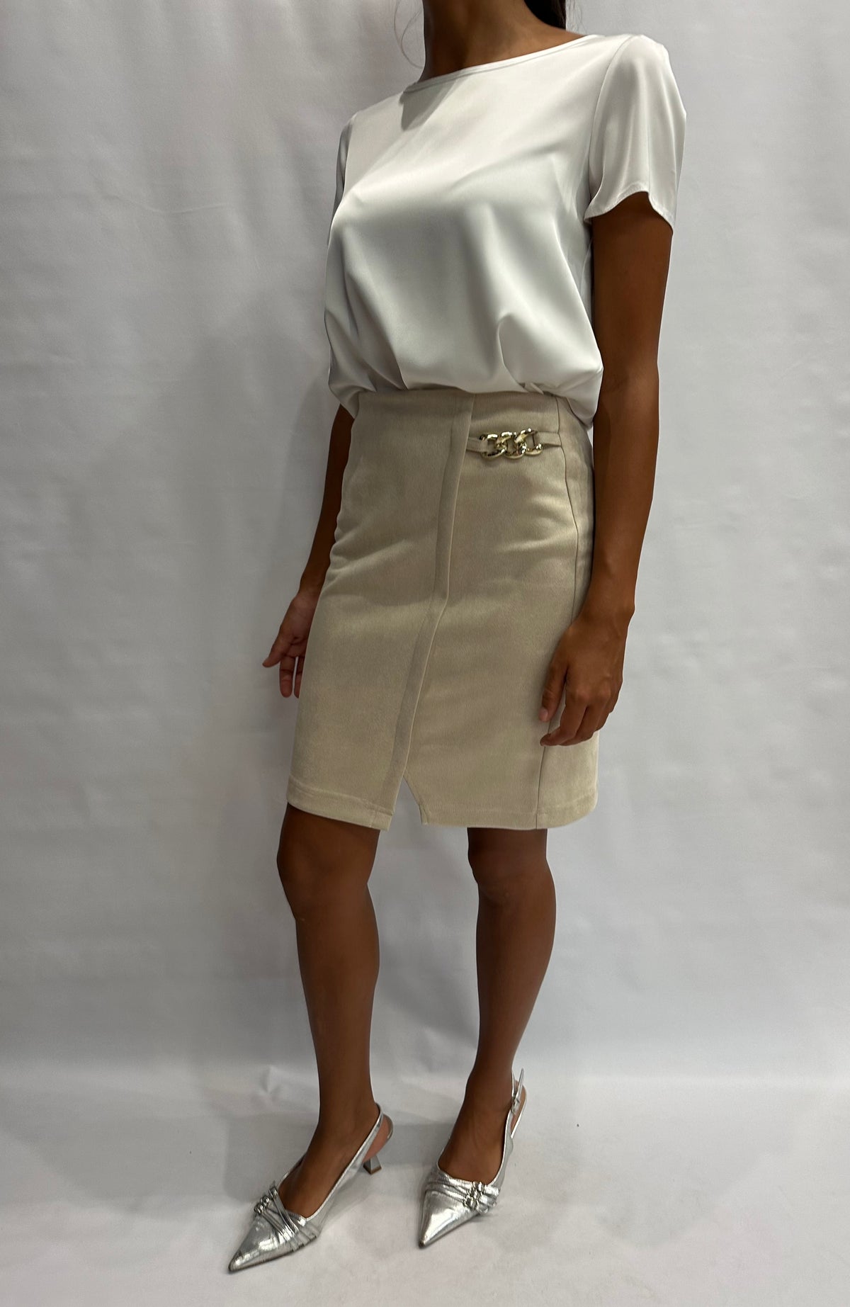Coordinato RINASCIMENTO composto da gonna e giacca lunga monopetto in ecopelle scamosciata - Cod: CFC0130678003 e CFC0130583003