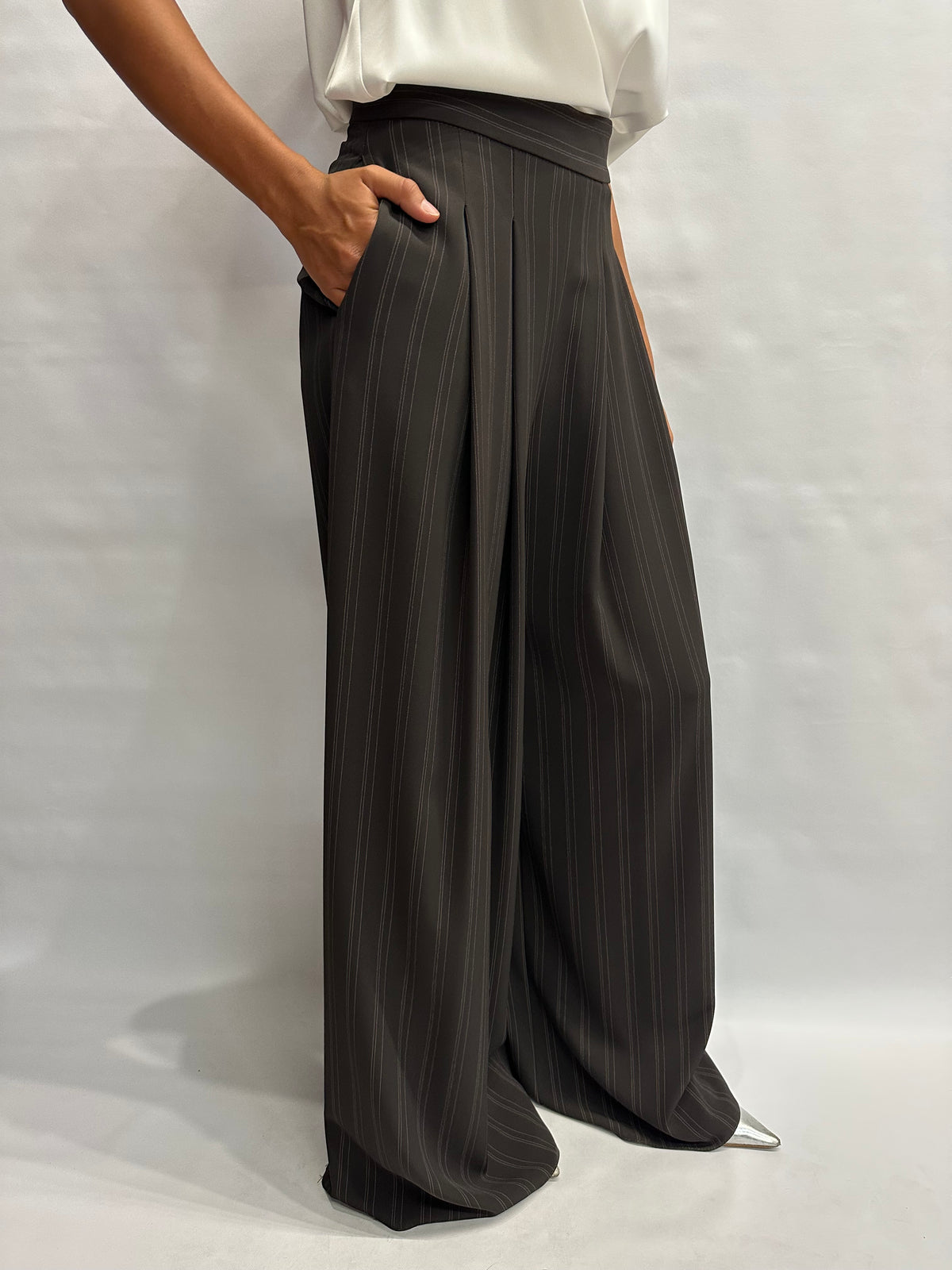 Coordinato RINASCIMENTO gessato in tessuto fluido, COD:CFC0130474003 e CFC0130476003