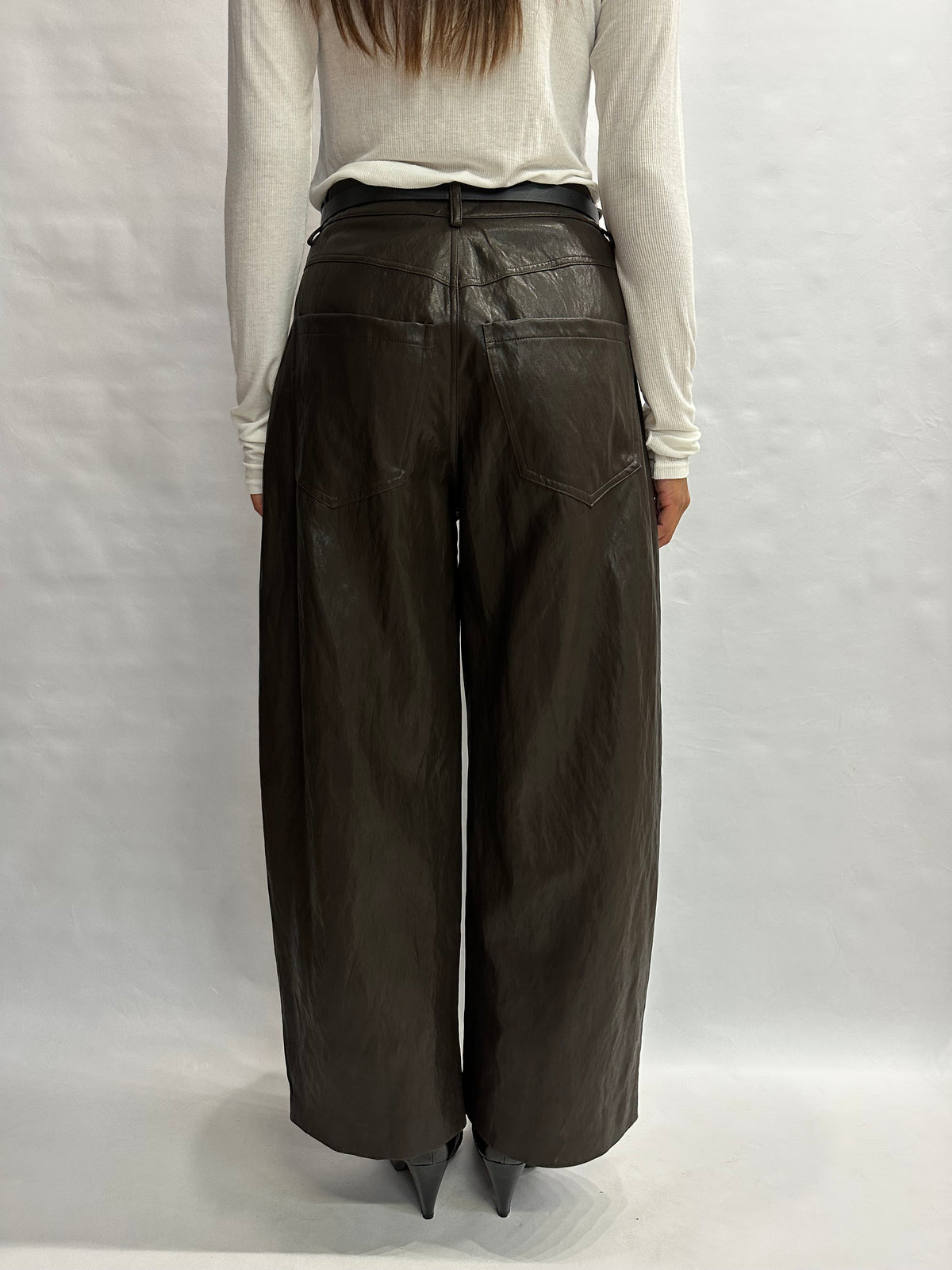 Pantalone TENSIONE IN modello in similpelle disponibile anche con giacca in coordinato - COD: W26P660