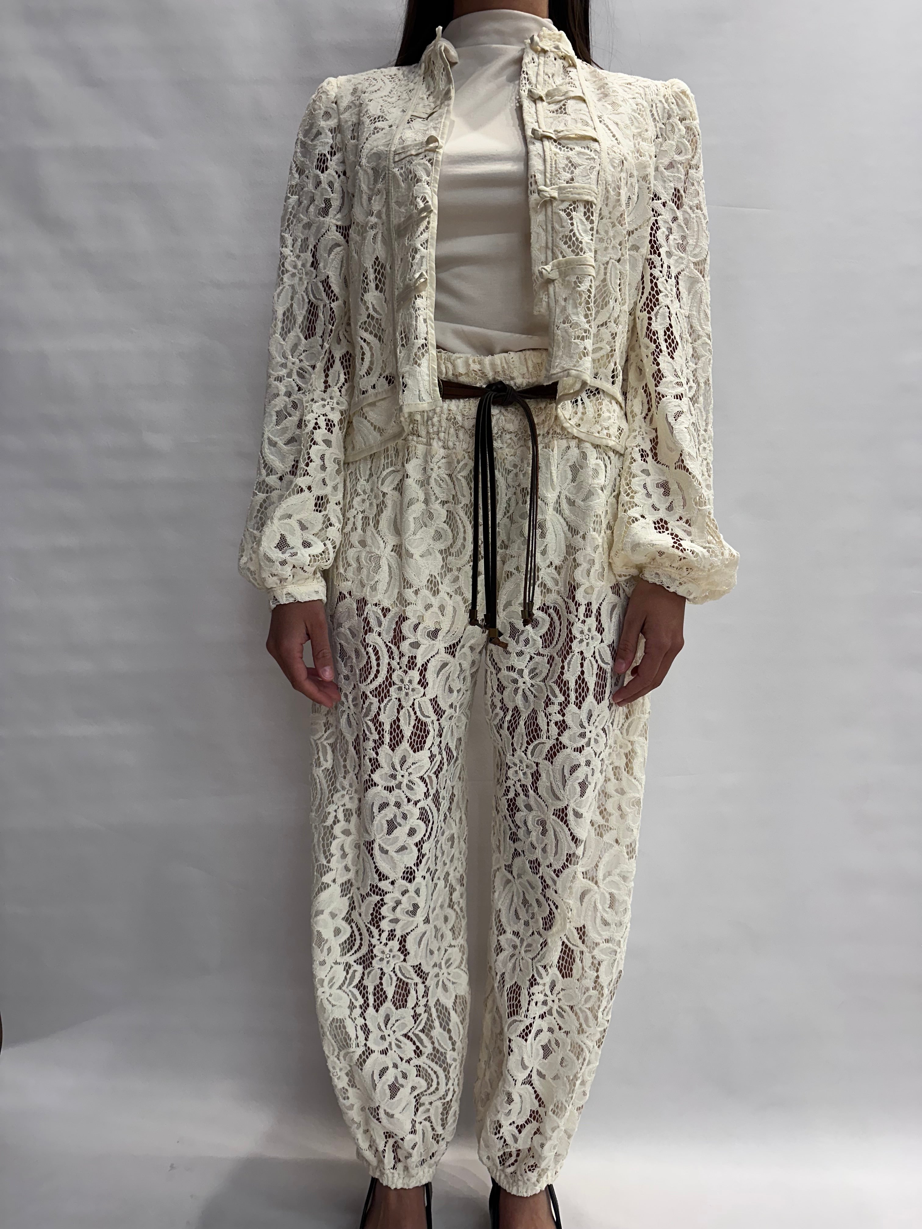 Coordinato TENSIONE IN in pizzo composto da pantalone e casacca , COD: S26P764 e S26C816