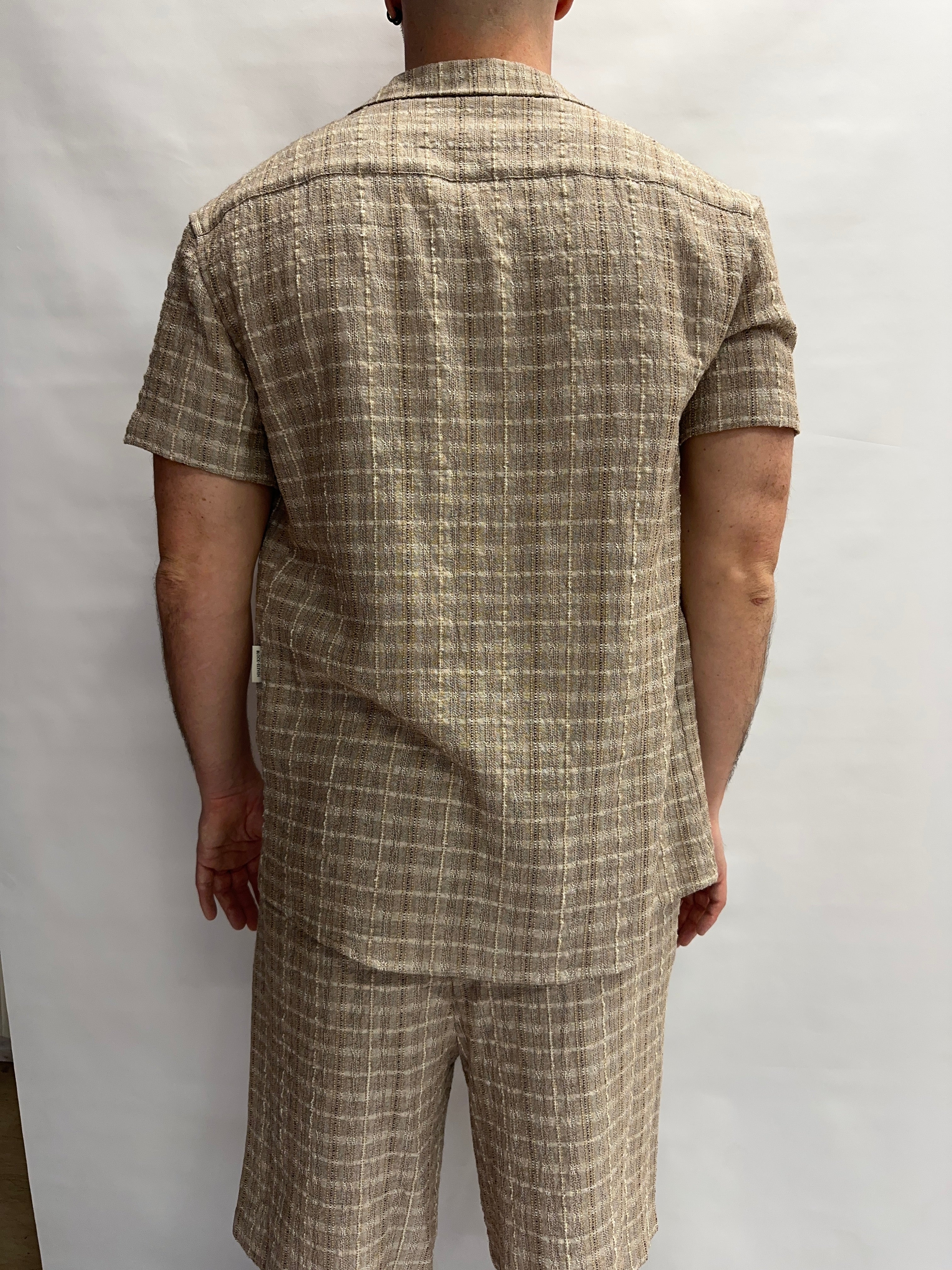 Camicia BL11 in trama jacquard, leggermente over, manica corta, disponibile anche con bermuda in coordinato - Cod: 05BL263530
