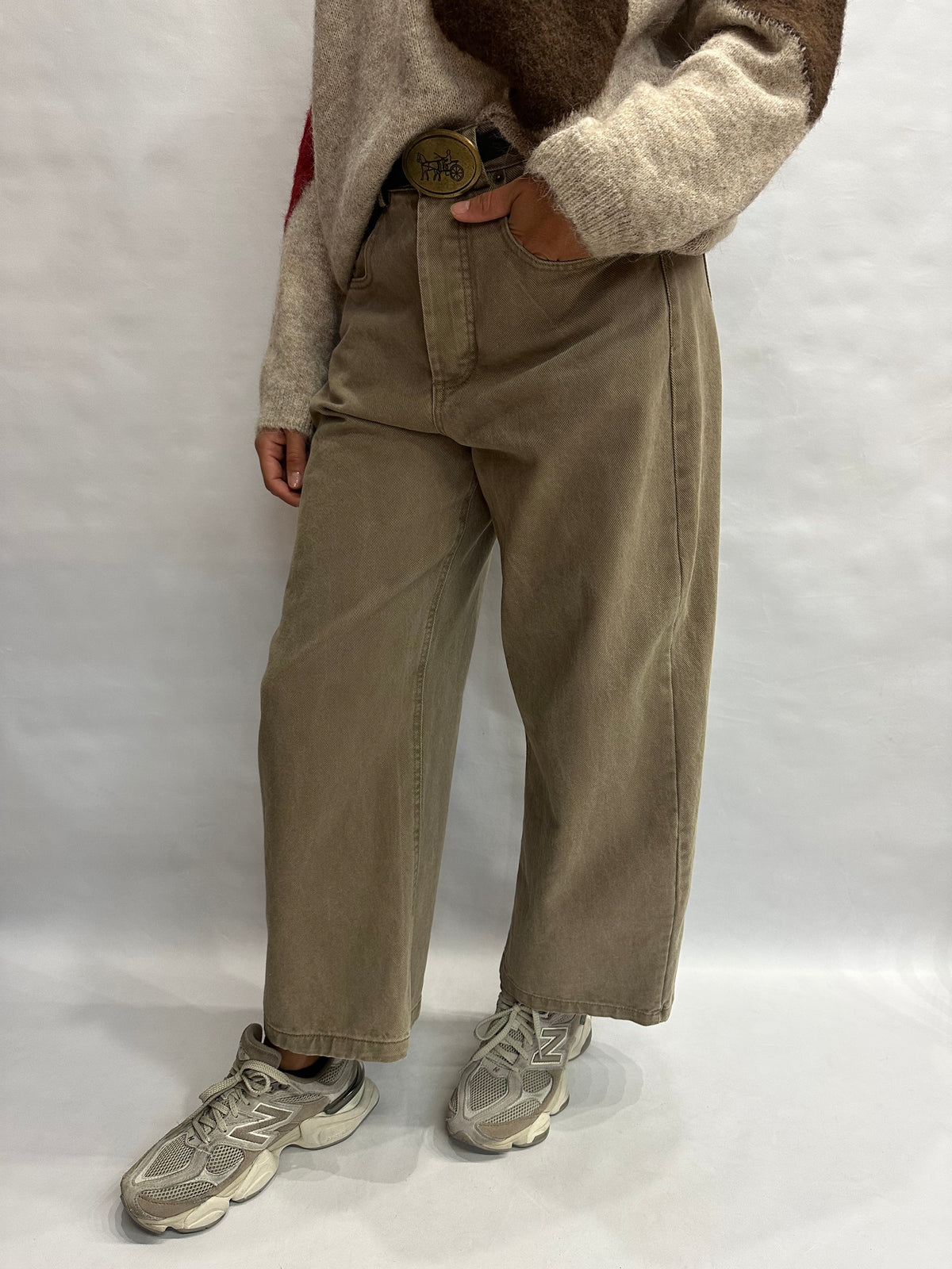 Pantalone TENSIONE IN gamba ampia, tasca taglio Jeans, cintura in dotazione, COD: W26P4926