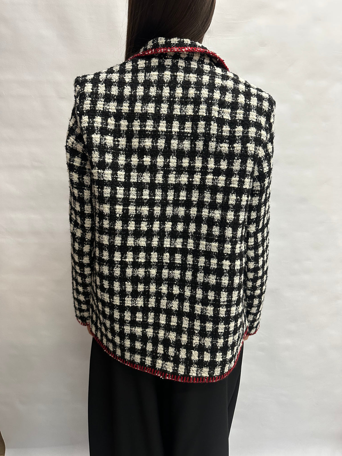 Giacca TENSIONE IN doppiopetto Bianco/Nera con bottoni color Argento e profili rossi - COD: J426