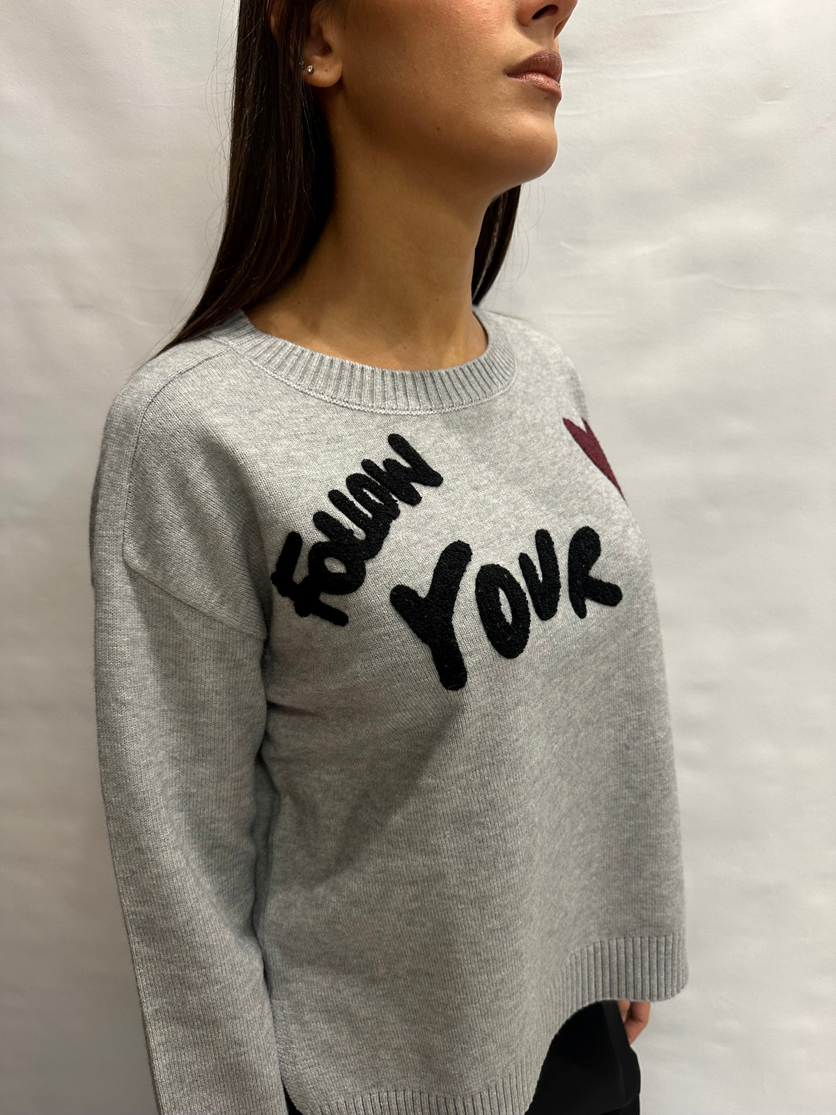 Maglione BLUEJOINT con scritta in rilievo "Follow Your <3" , COD: 265C6051