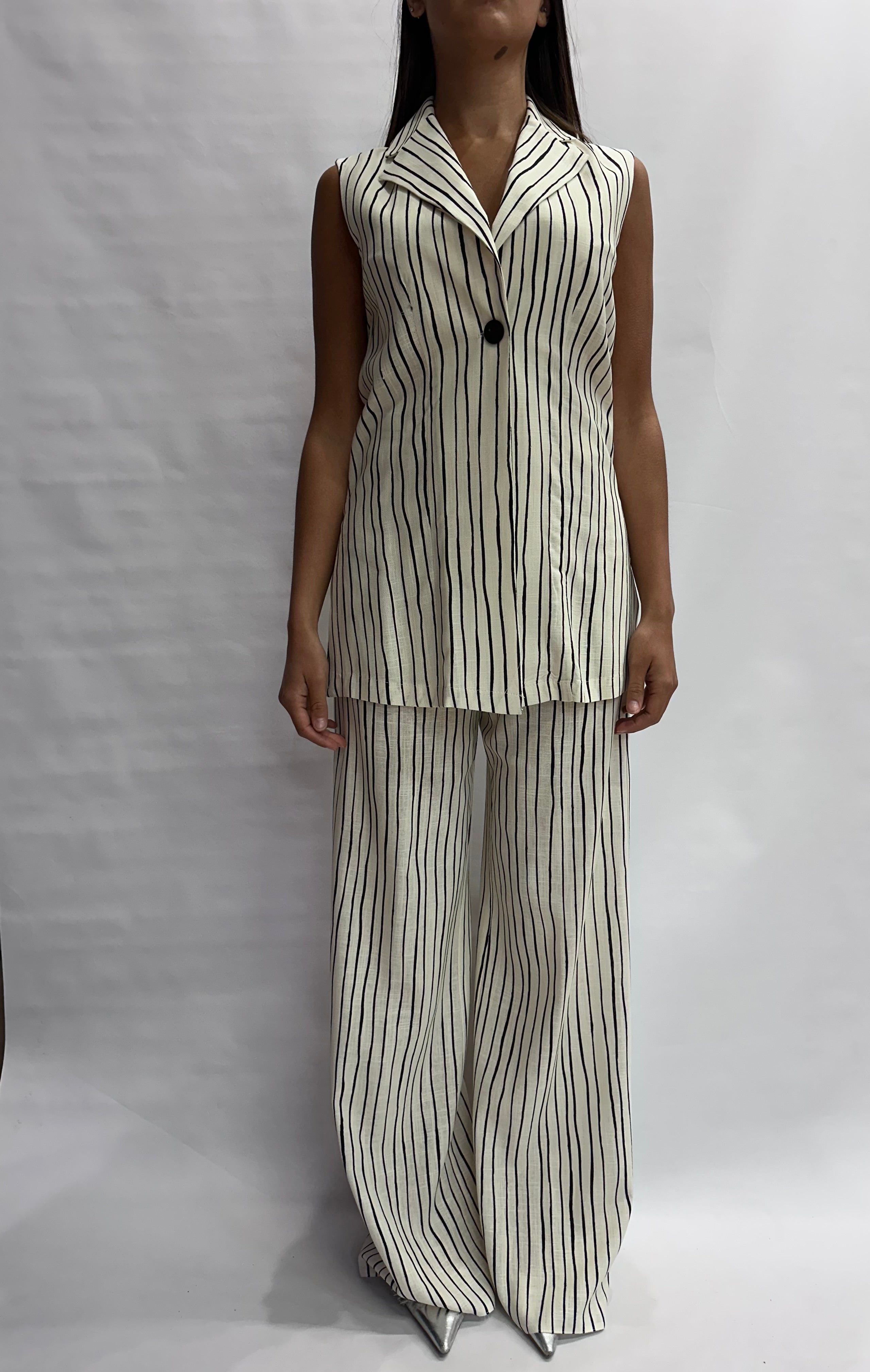 Tailleur RINASCIMENTO gessato composto da pantalone e gilet , COD: CFC0128872003 E CFC0128924003