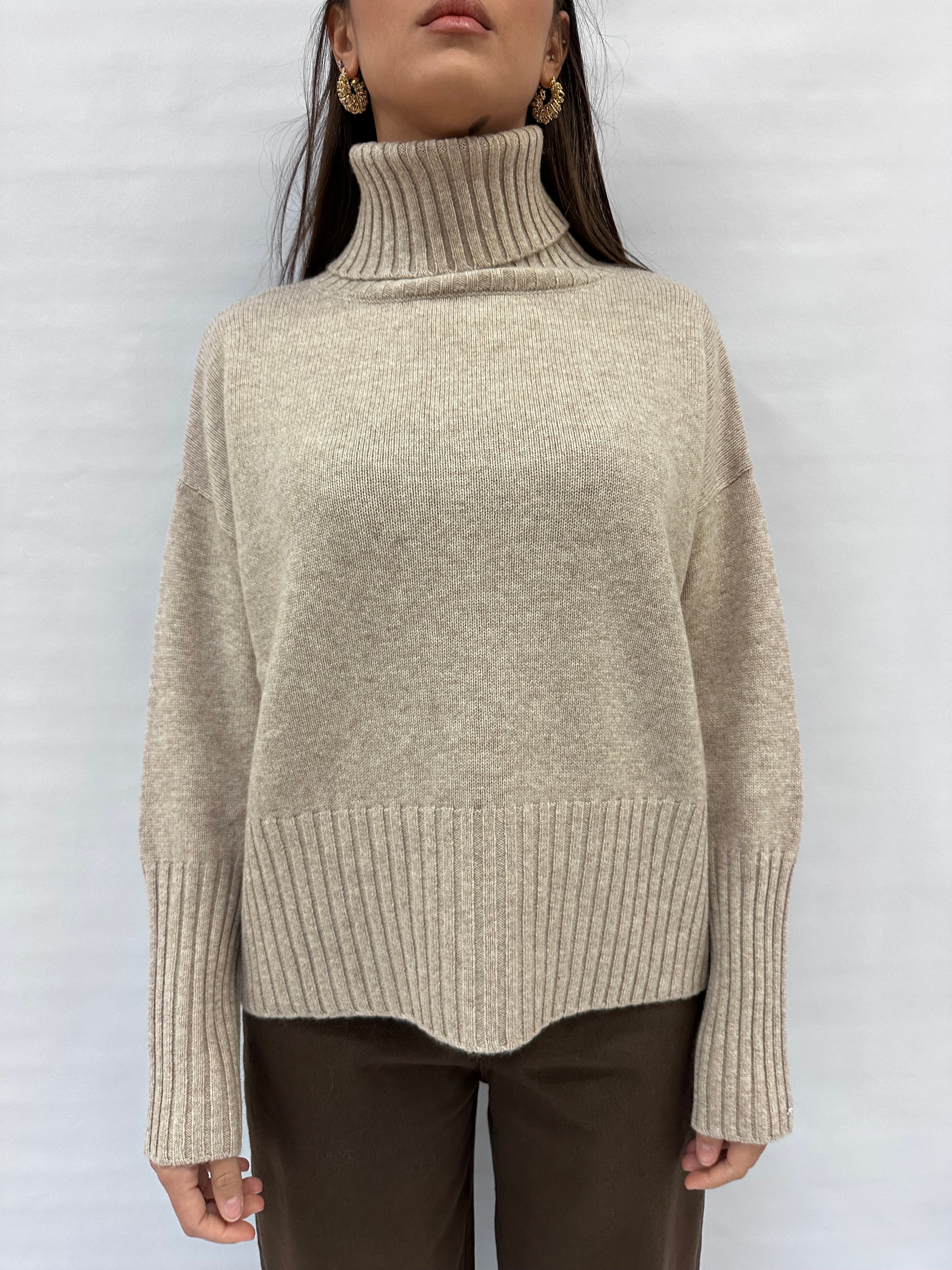 Dolcevita TENSIONE IN Oversize , COD: 9387