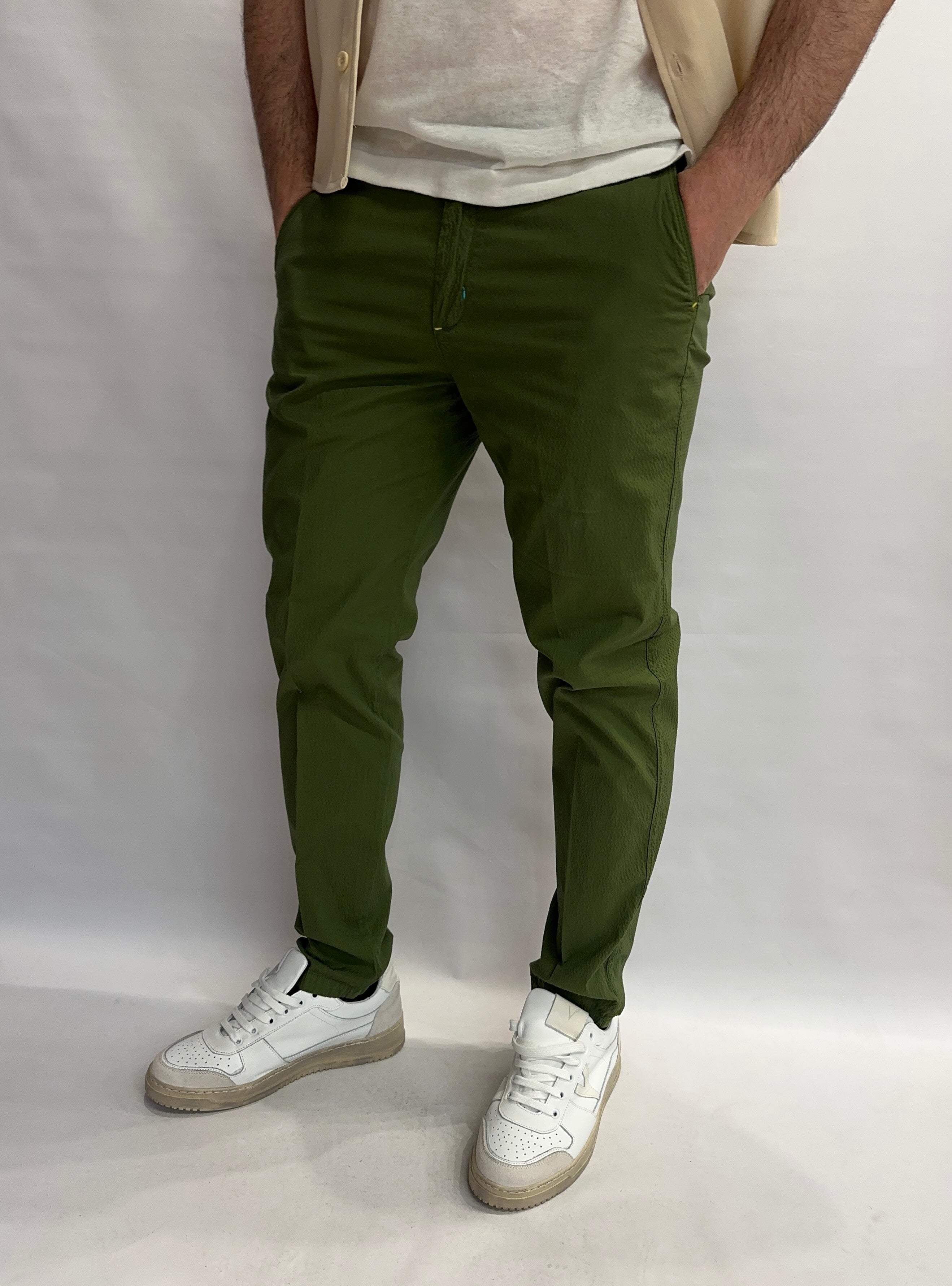Pantalone BERNA modello chino in tessuto operato - COD: 261391318