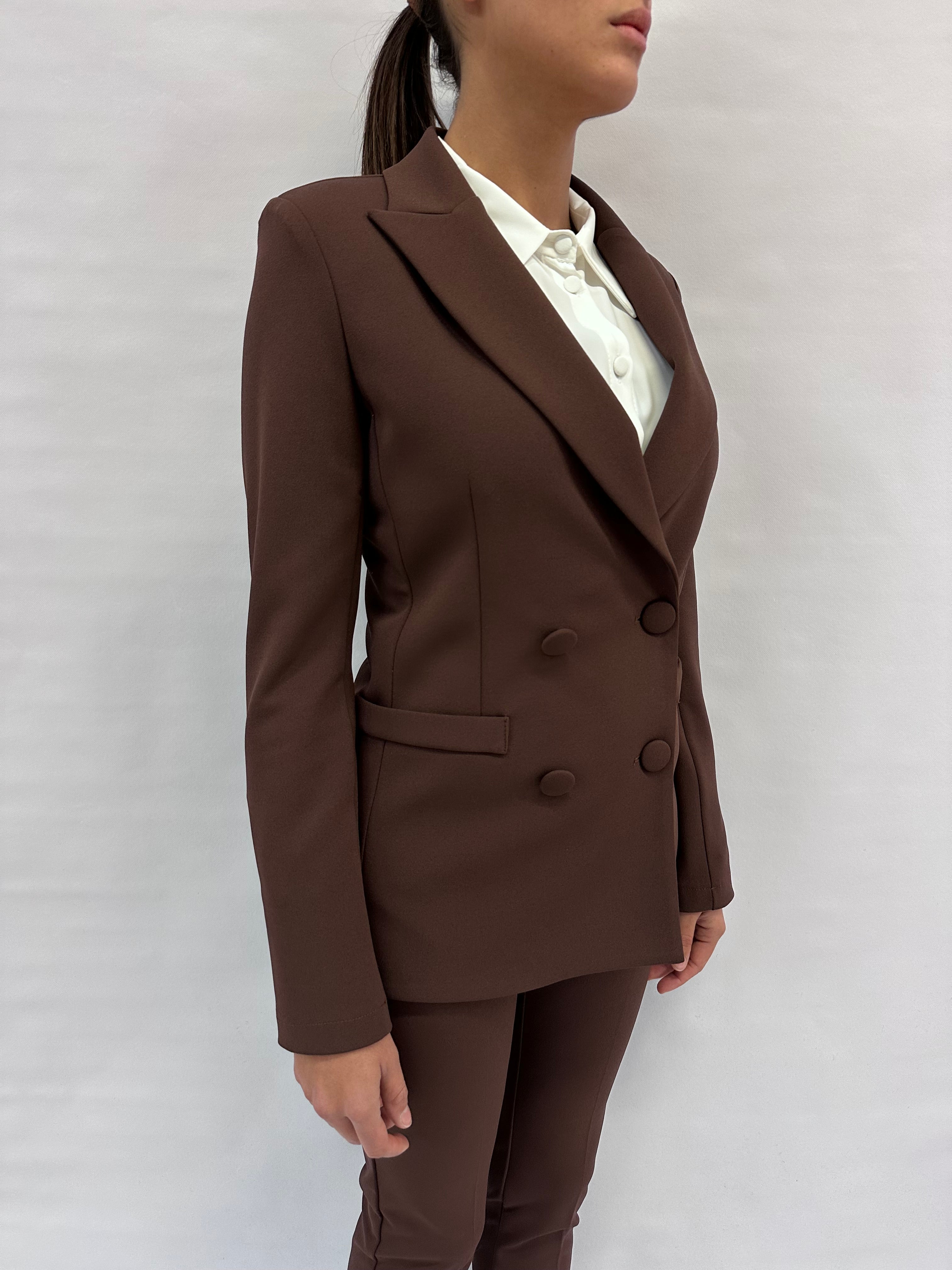 Giacca RINASCIMENTO in crêpe doppiopetto disponibile con due pantaloni coordinato - COD: CFC0125418003