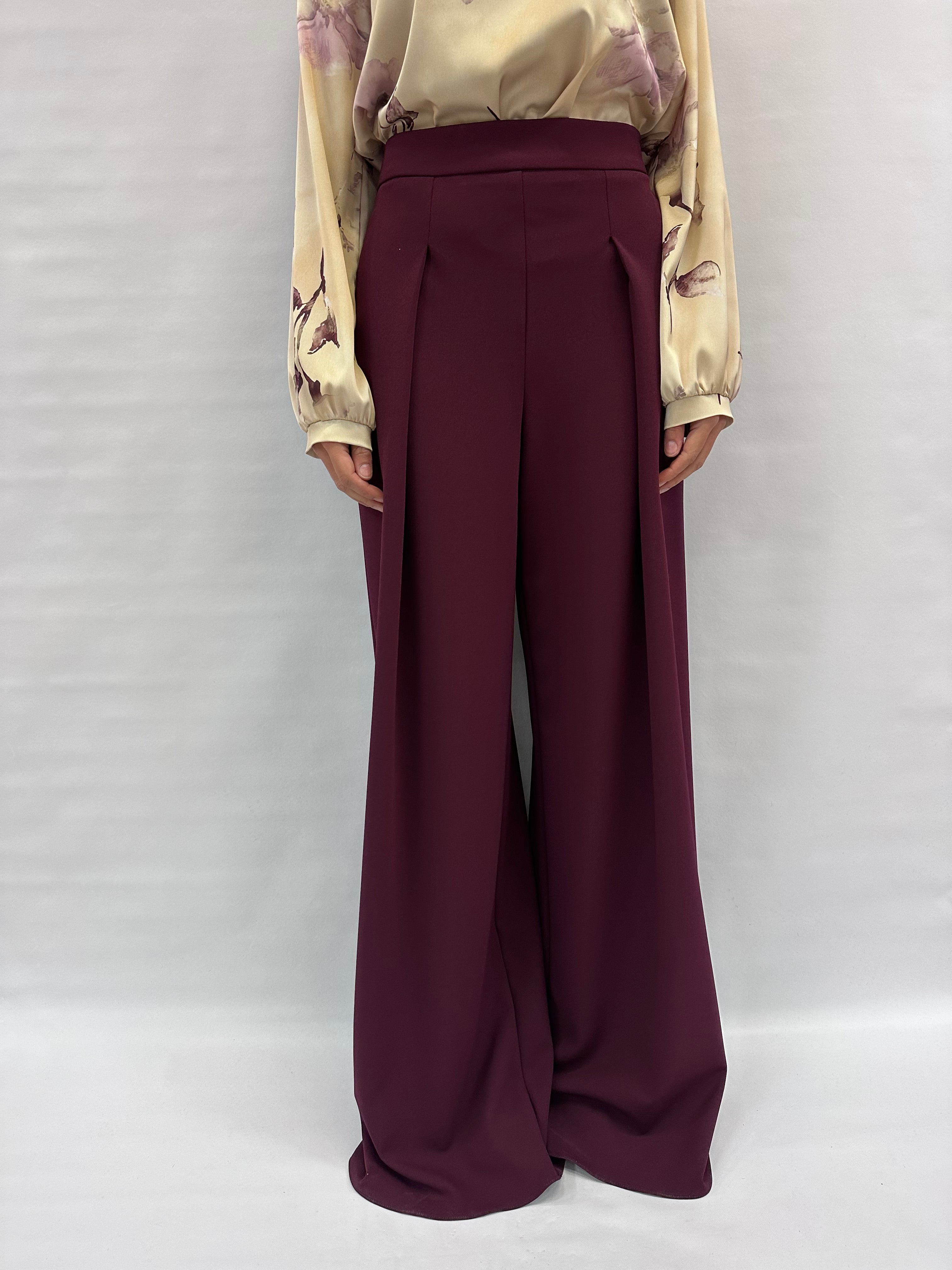 Pantalone RINASCIMENTO in crêpe a palazzo con ampie pences disponibile anche con due giacche in coordinato COD: CFC0125301003