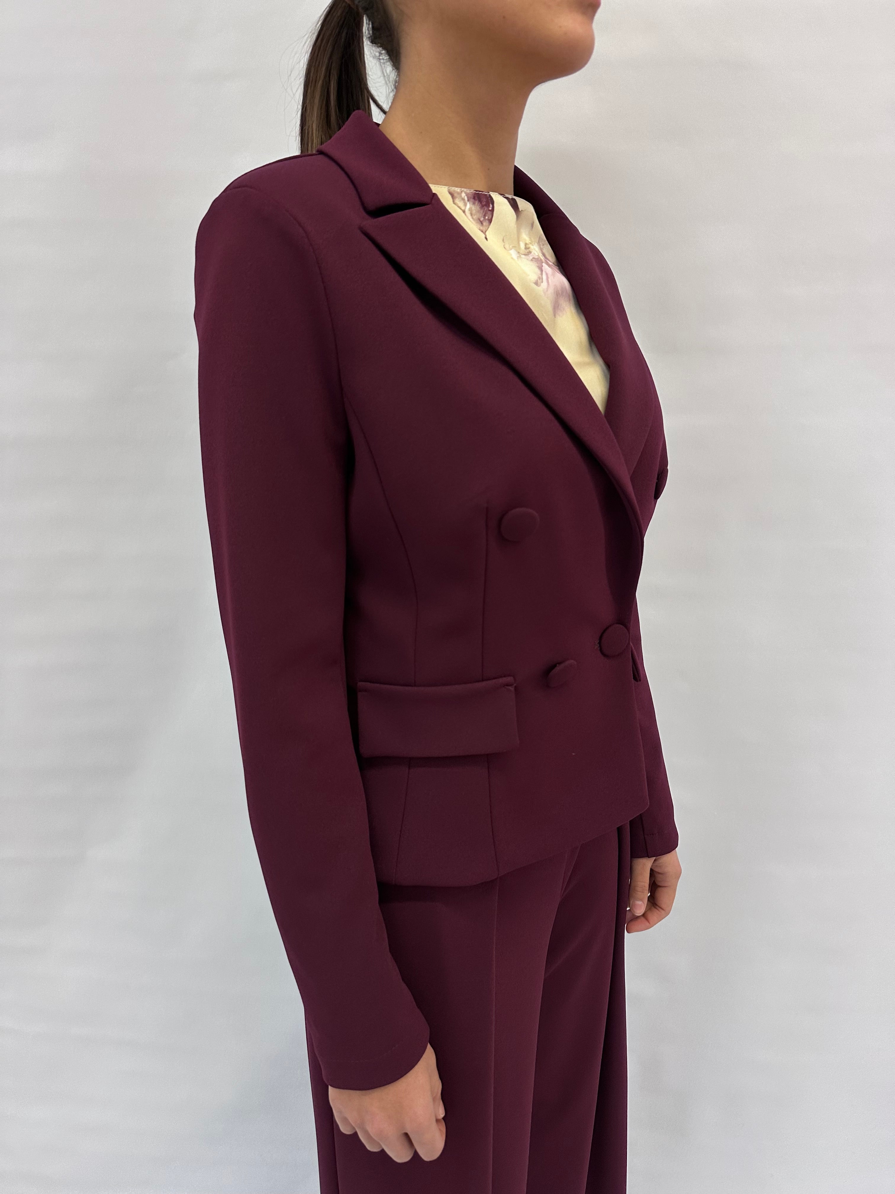 Giacca RINASCIMENTO corta in crêpe disponibile con due pantaloni in coordinato - COD: CFC0125325003