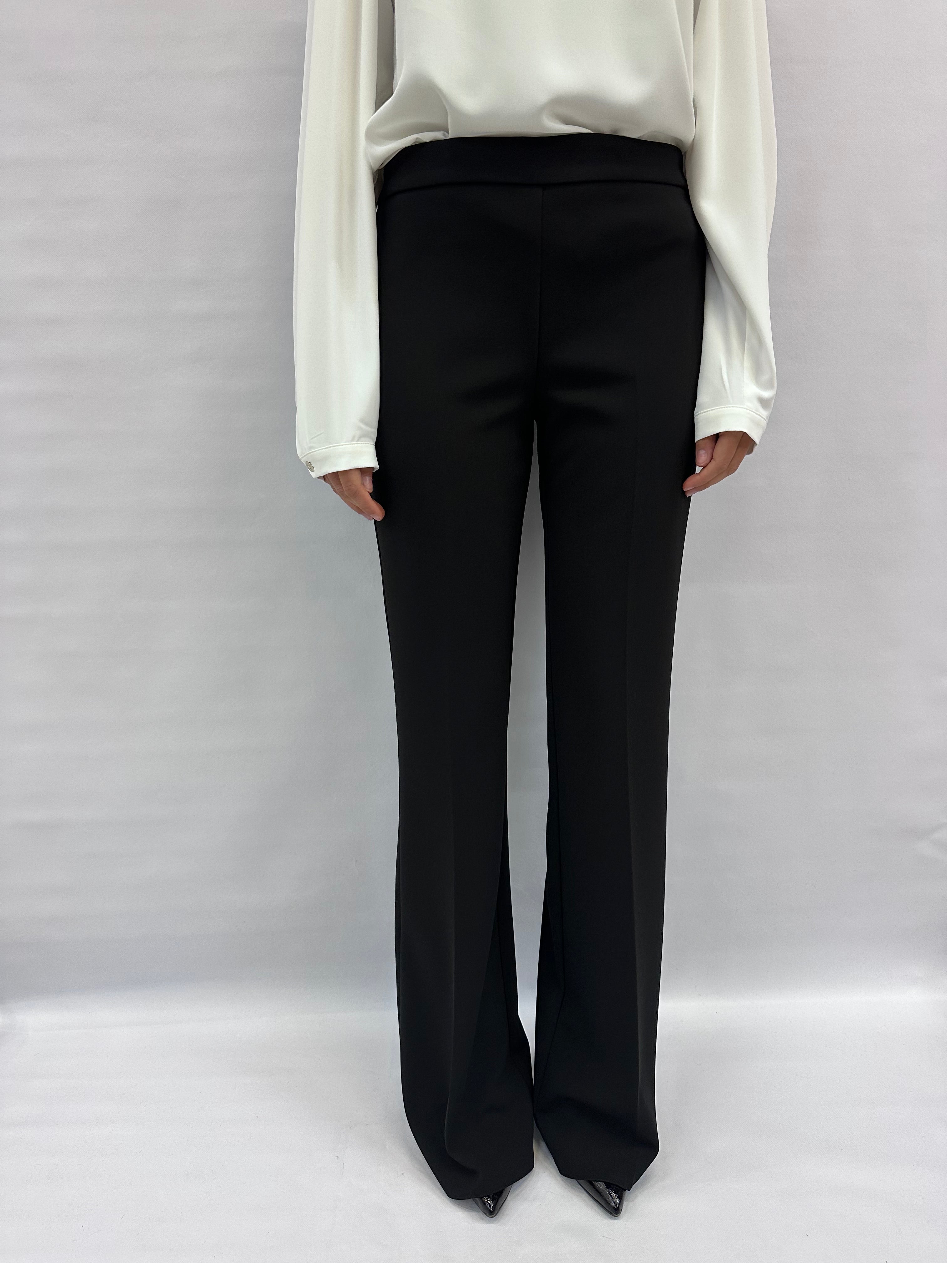 Pantalone RINASCIMENTO in crêpe a zampa disponibile anche con giacca in coordinato COD: CFC0118267003