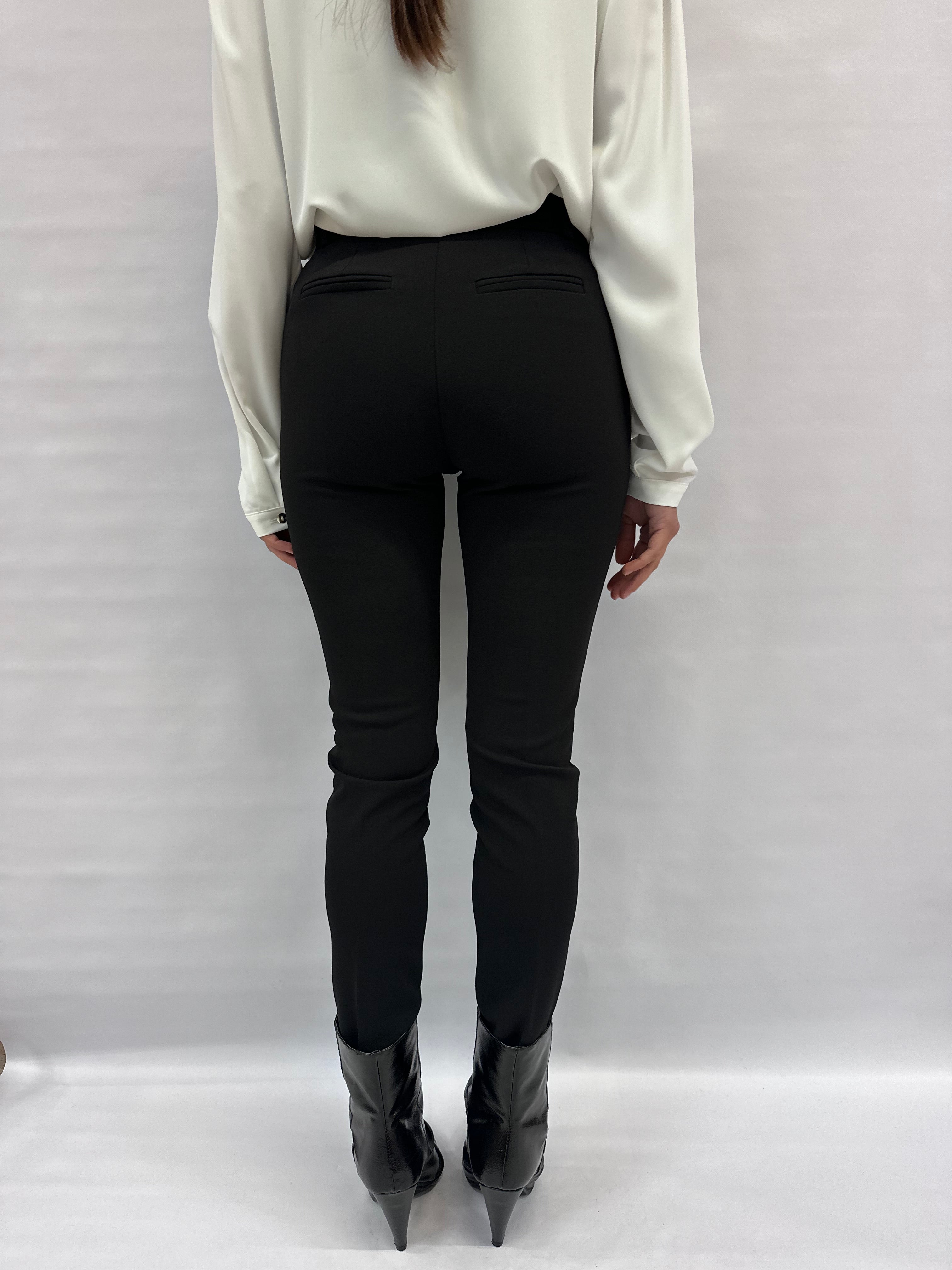 Pantalone RINASCIMENTO in crêpe slim fit disponibile anche con giacca in coordinato COD: CFC0124919003