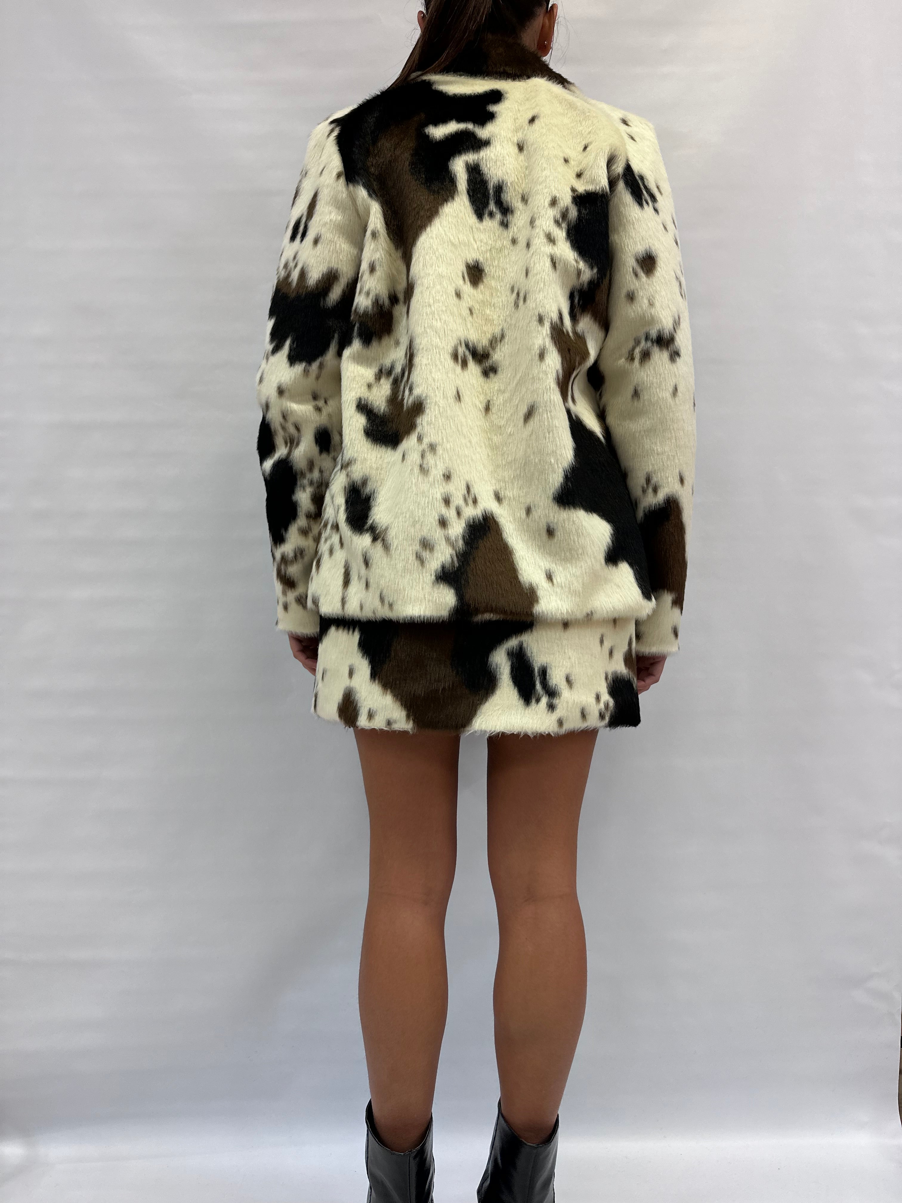 Coordinato IMPERIAL composto da gonna e giacca - Cod: C9990060U e G9990018U