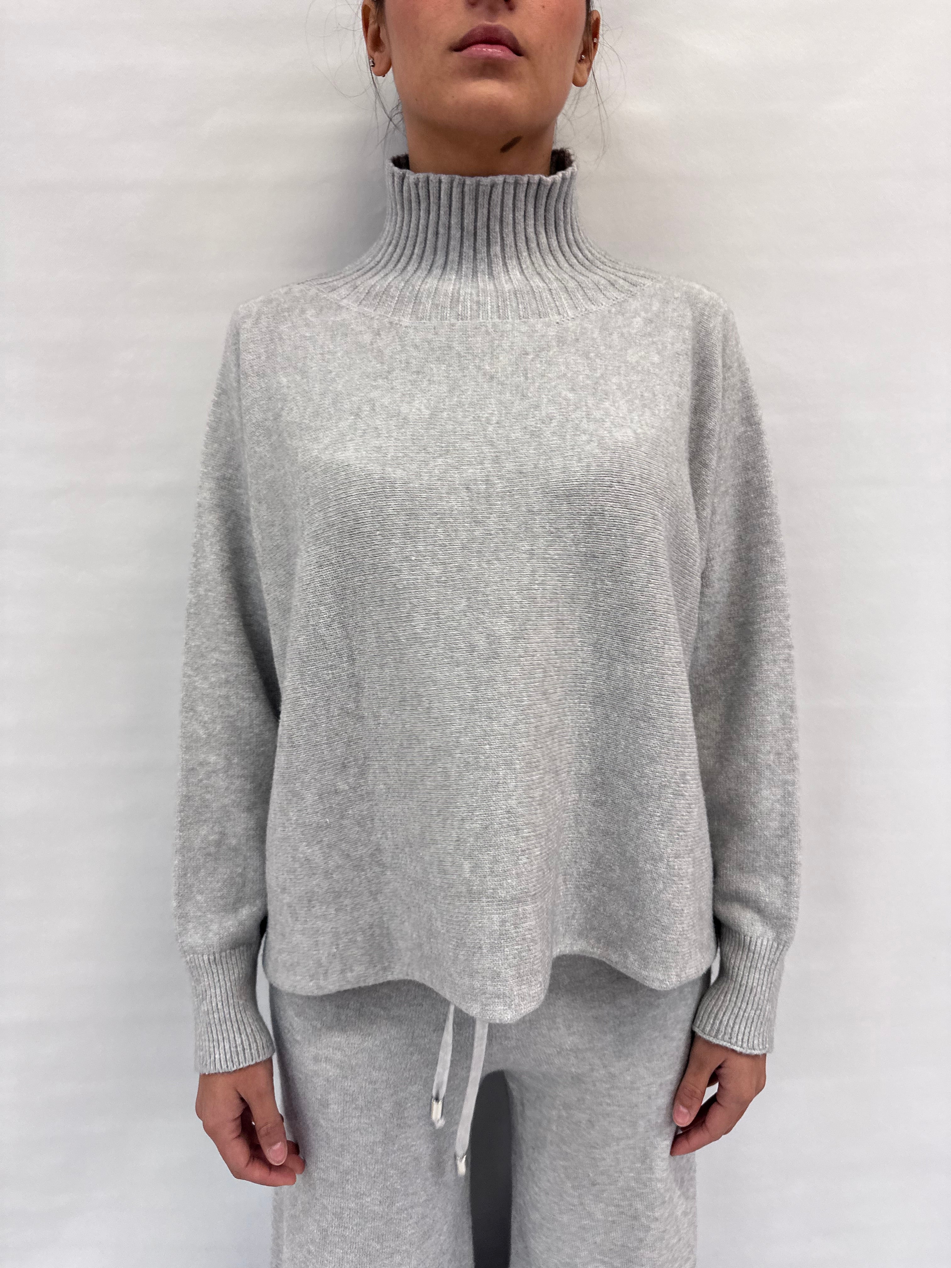 Maglia BLUEJOINT con collo alto disponibile anche con pantalone in coordinato , COD: 570142