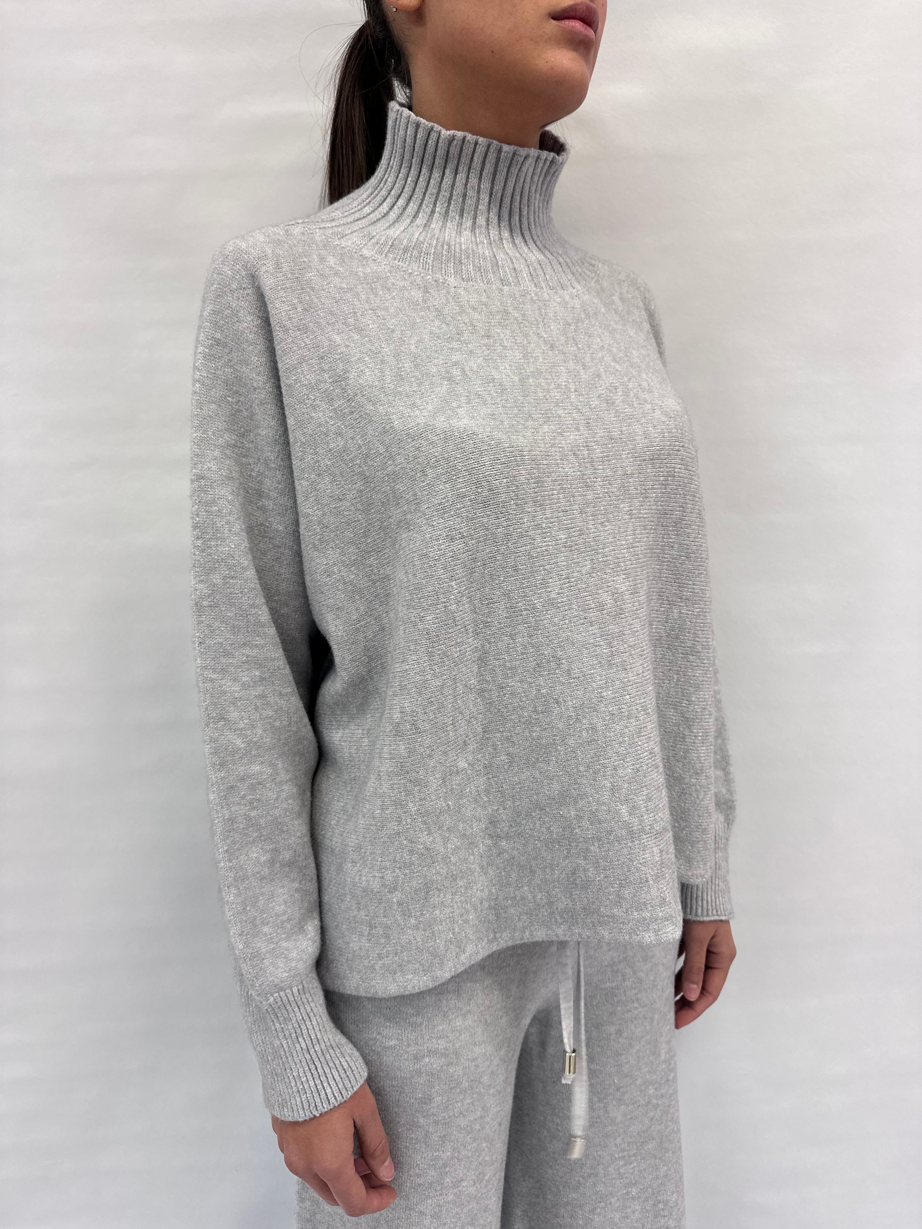 Maglia BLUEJOINT con collo alto disponibile anche con pantalone in coordinato , COD: 570142