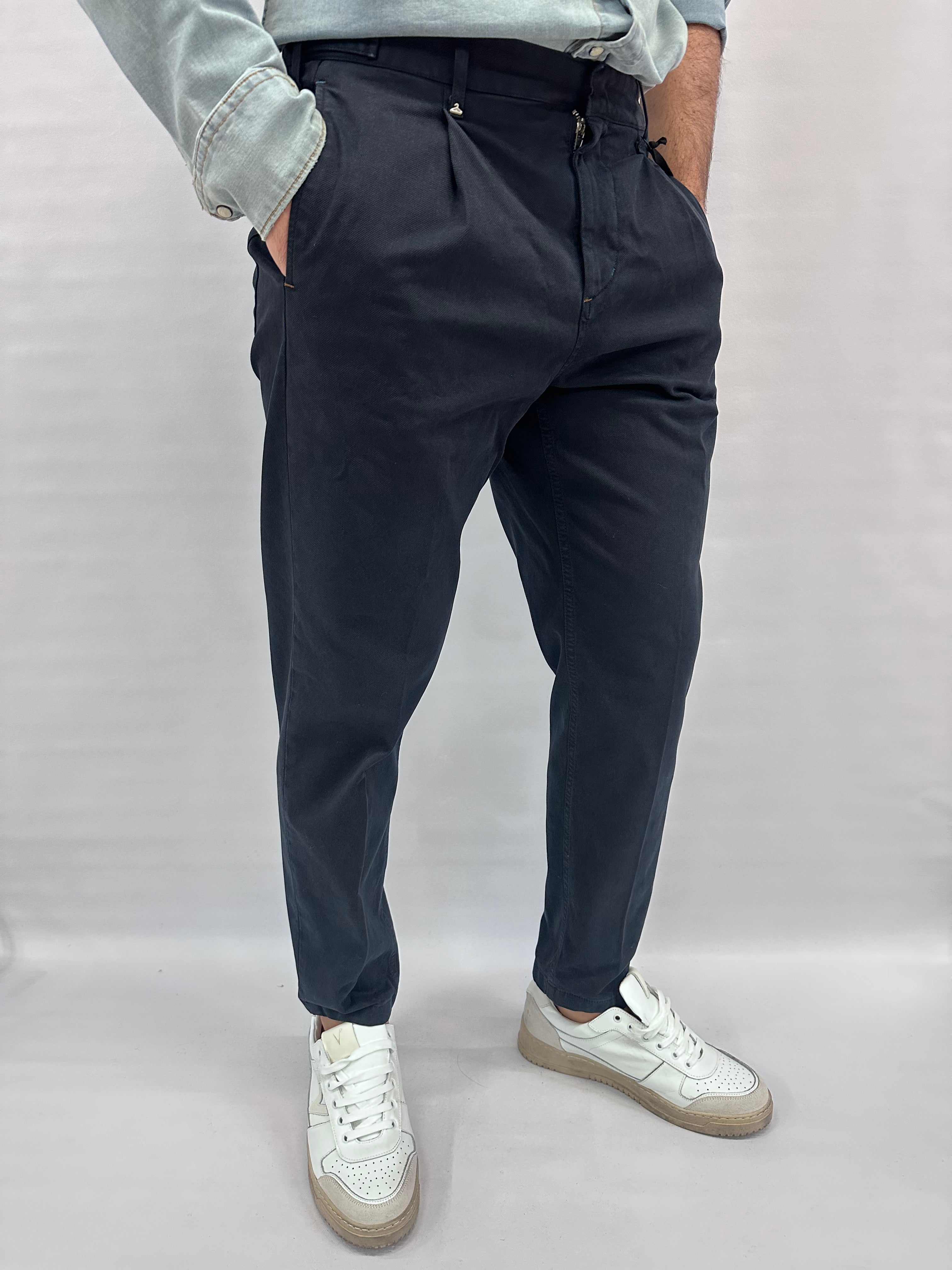Pantalone BERNA modello chino con pences  - COD: 2460963