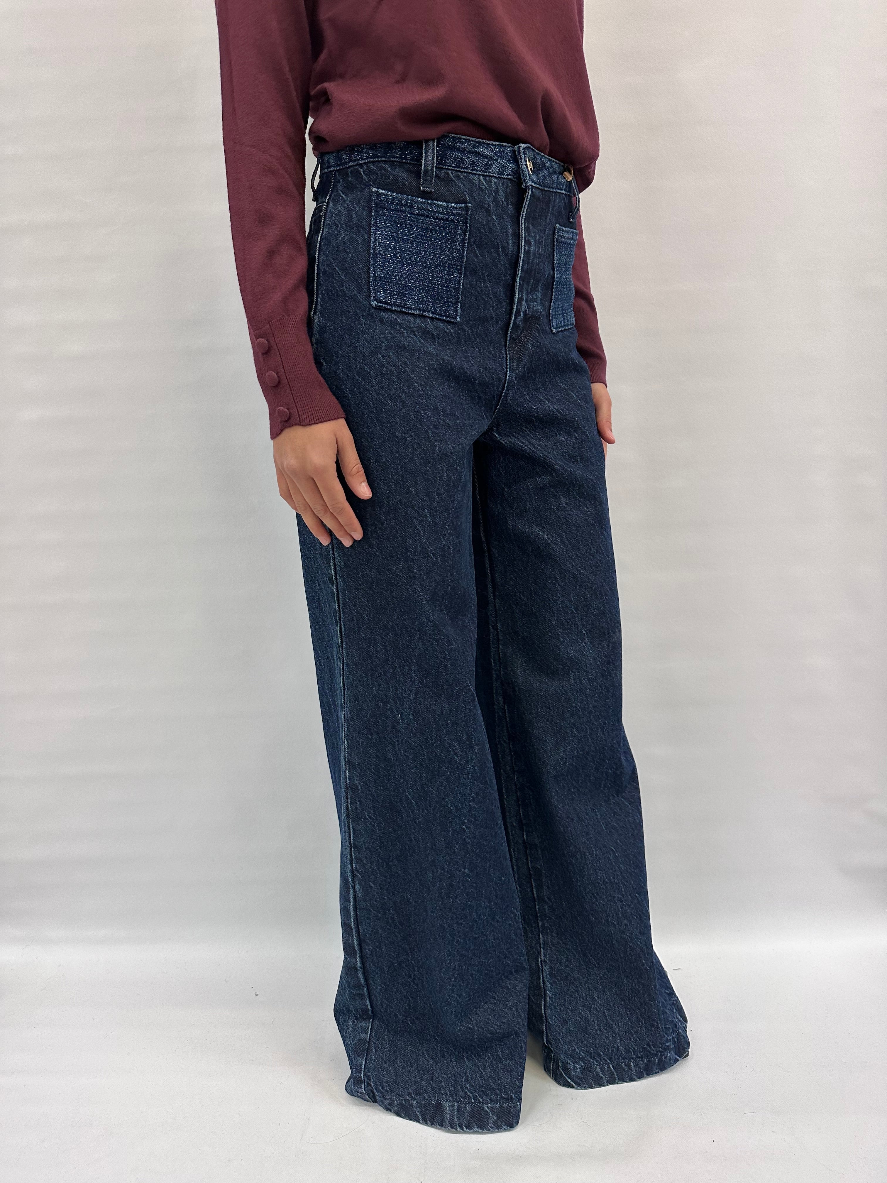 Jeans RINASCIMENTO gamba molto ampia, tasche con punto luce - COD: CFC0125286003