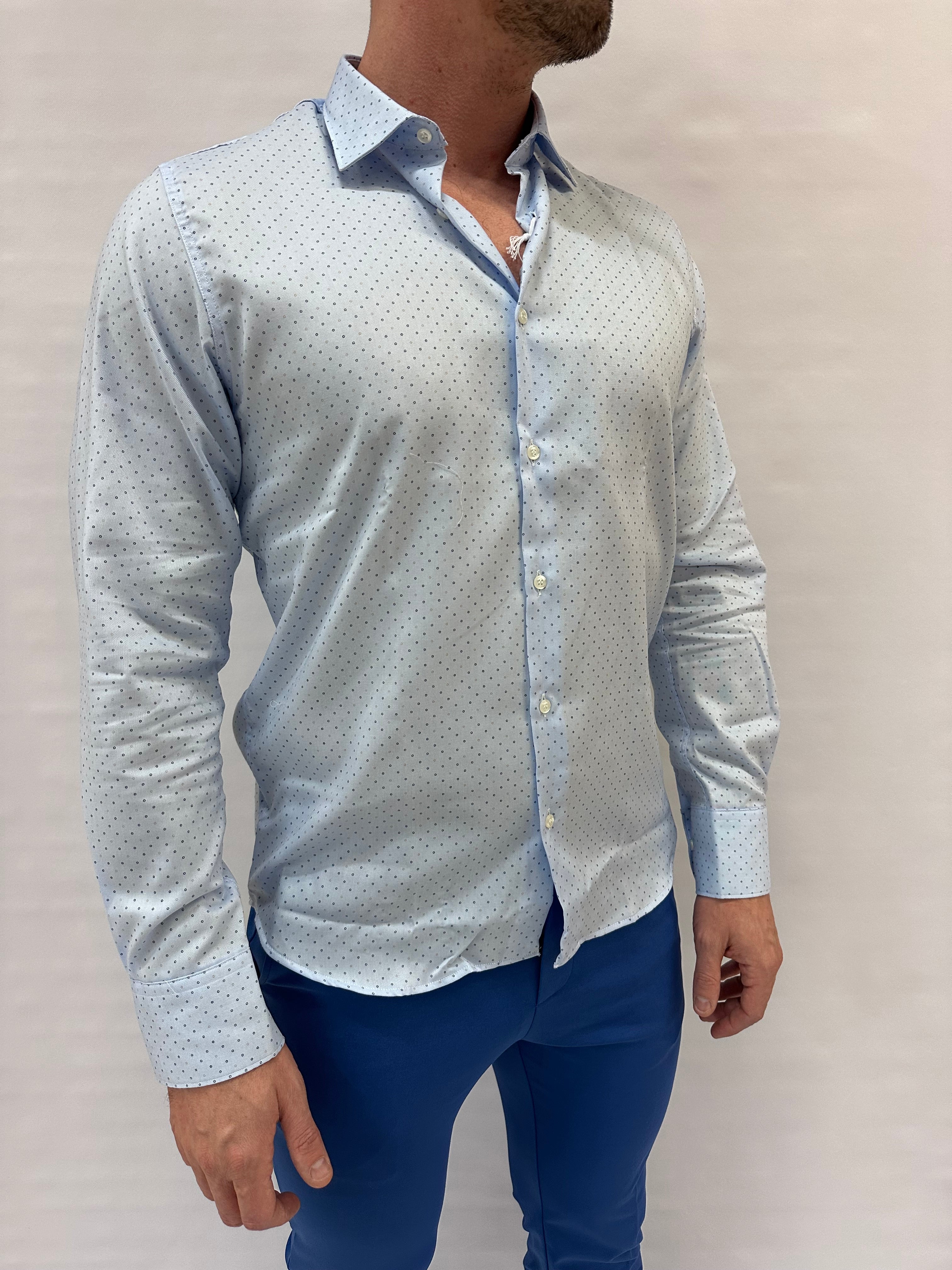 Camicia SL56 trama a piccoli cerchi blu e beige su base Azzurra - Cod: IRON3641