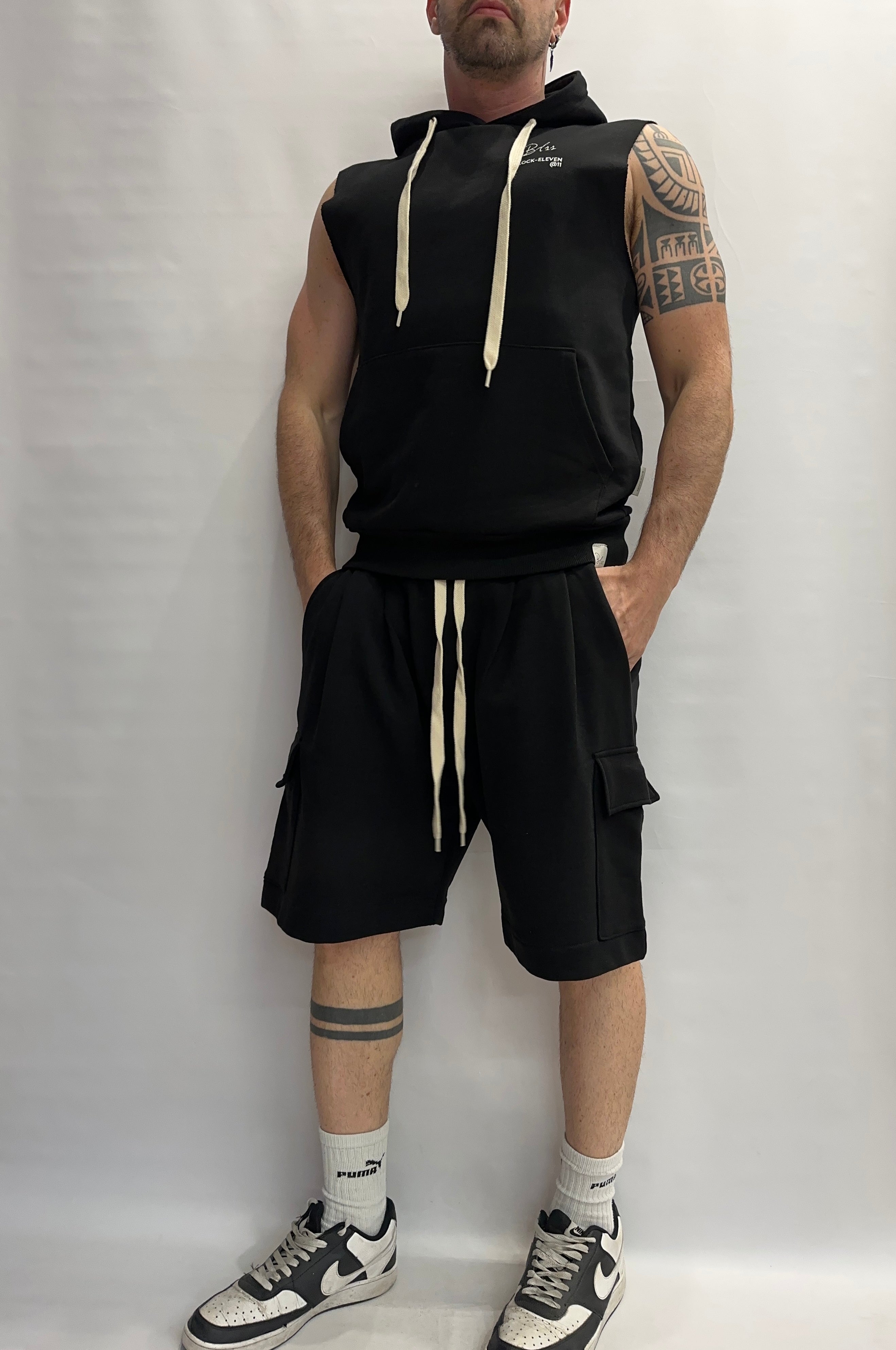 Coordinato BL11 composto da bermuda e smanicato , COD: 27BL050001 E 27BL060001