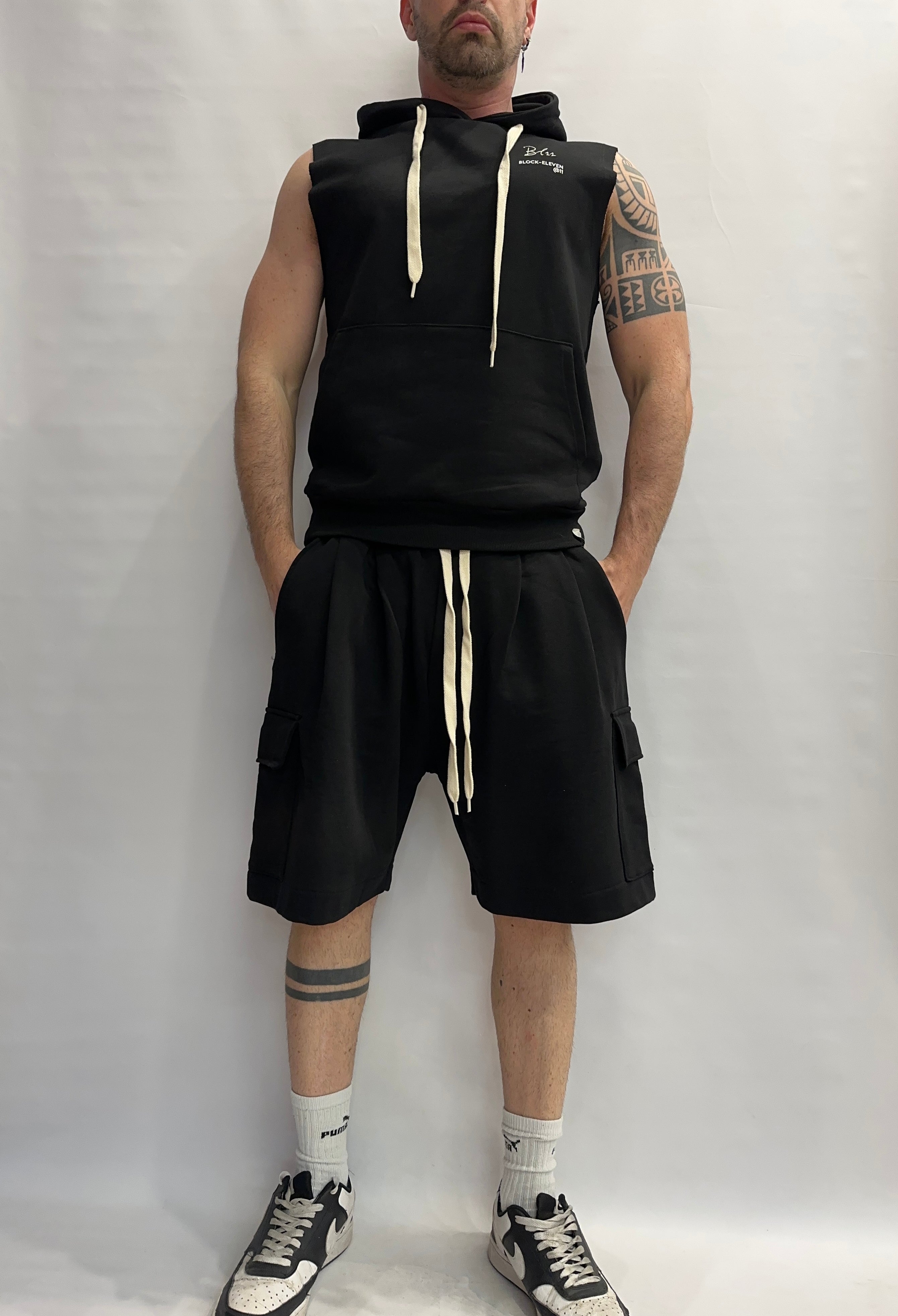 Coordinato BL11 composto da bermuda e smanicato , COD: 27BL050001 E 27BL060001