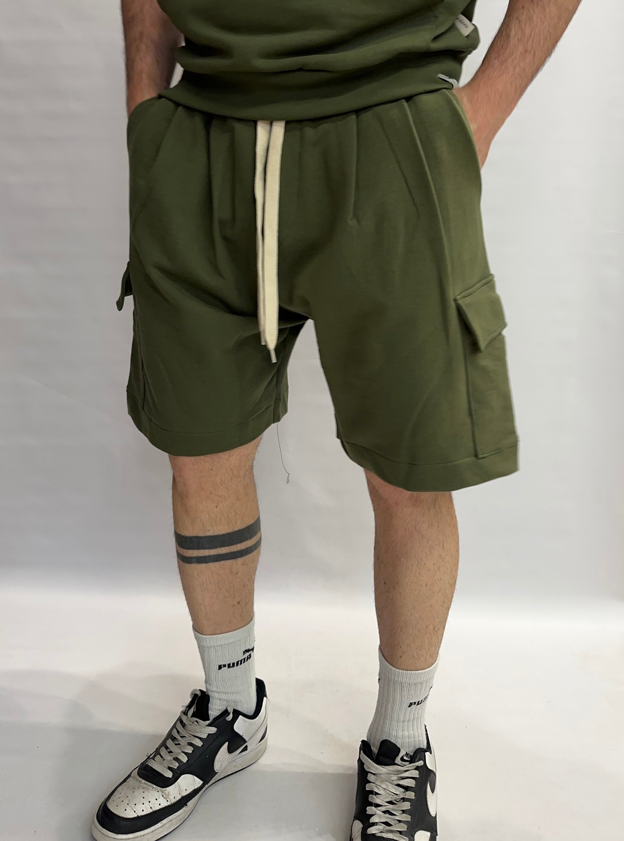 Bermuda in felpa BL11 cargo, con coulisse, morbido di gamba, disponibile anche con smanicato in coordinato - COD: 27BL05230