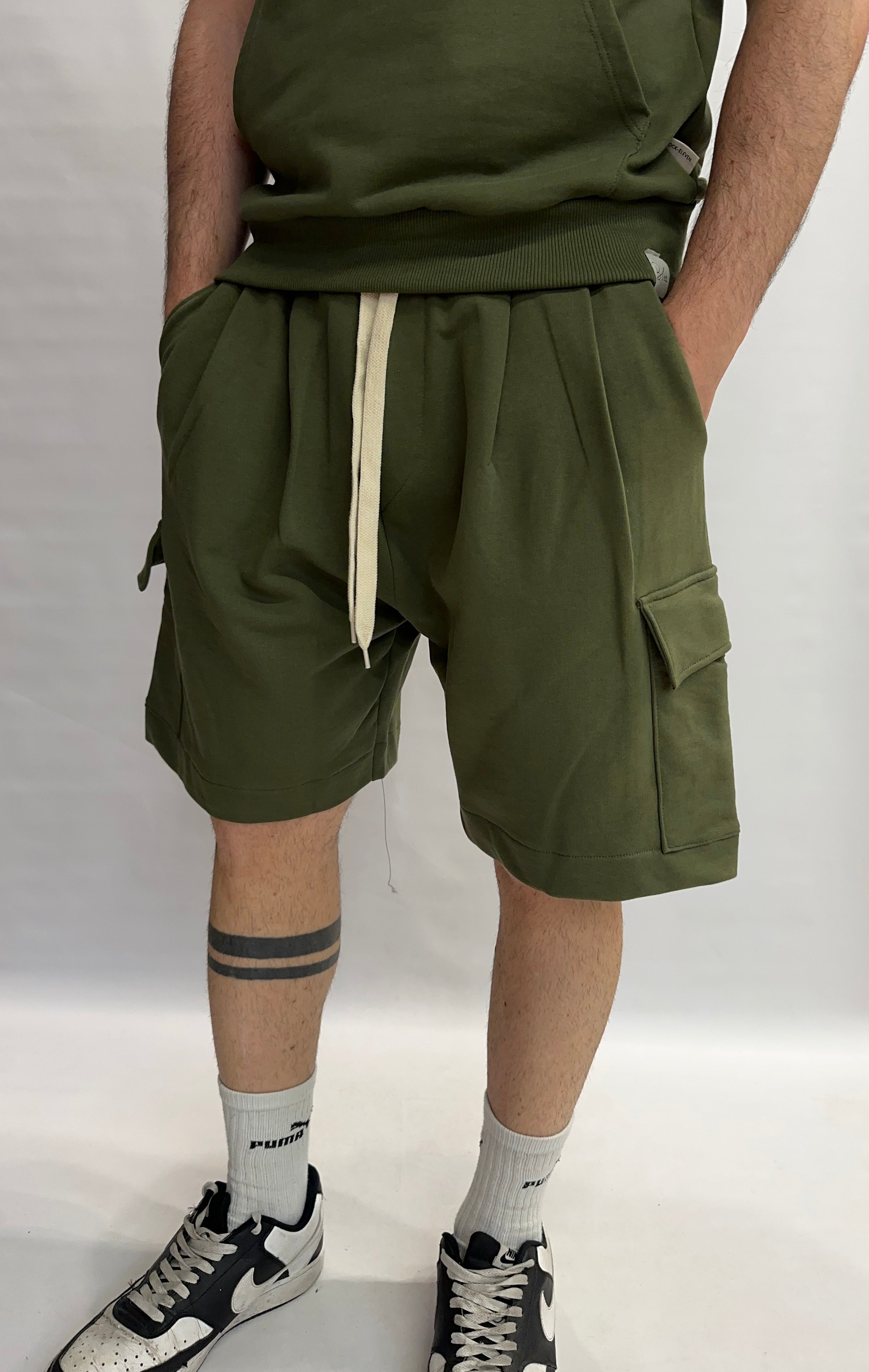 Bermuda in felpa BL11 cargo, con coulisse, morbido di gamba, disponibile anche con smanicato in coordinato - COD: 27BL05230