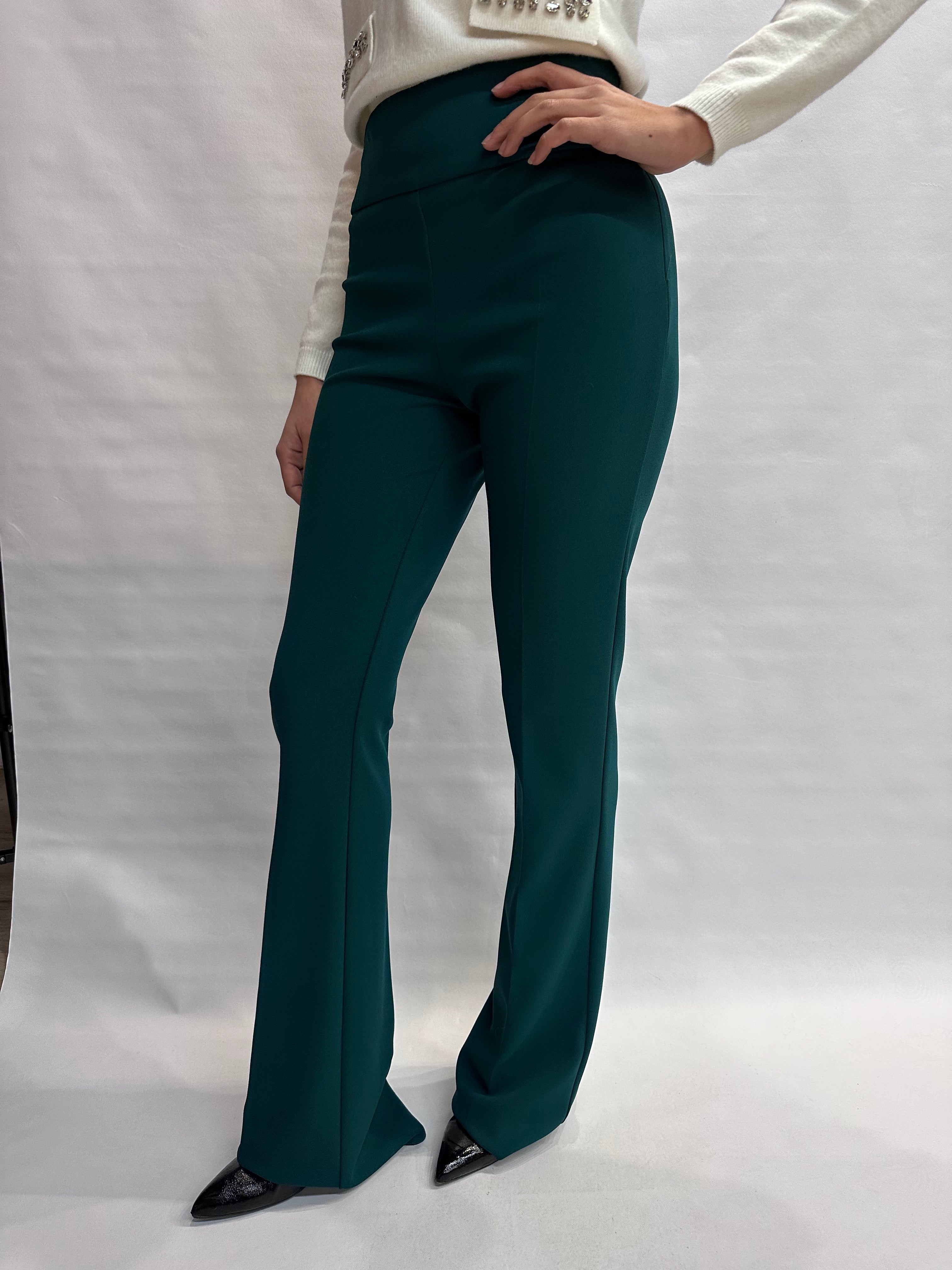 Pantalone RINASCIMENTO in crêpe a zampa disponibile anche con giacca in coordinato COD: CFC0125423003
